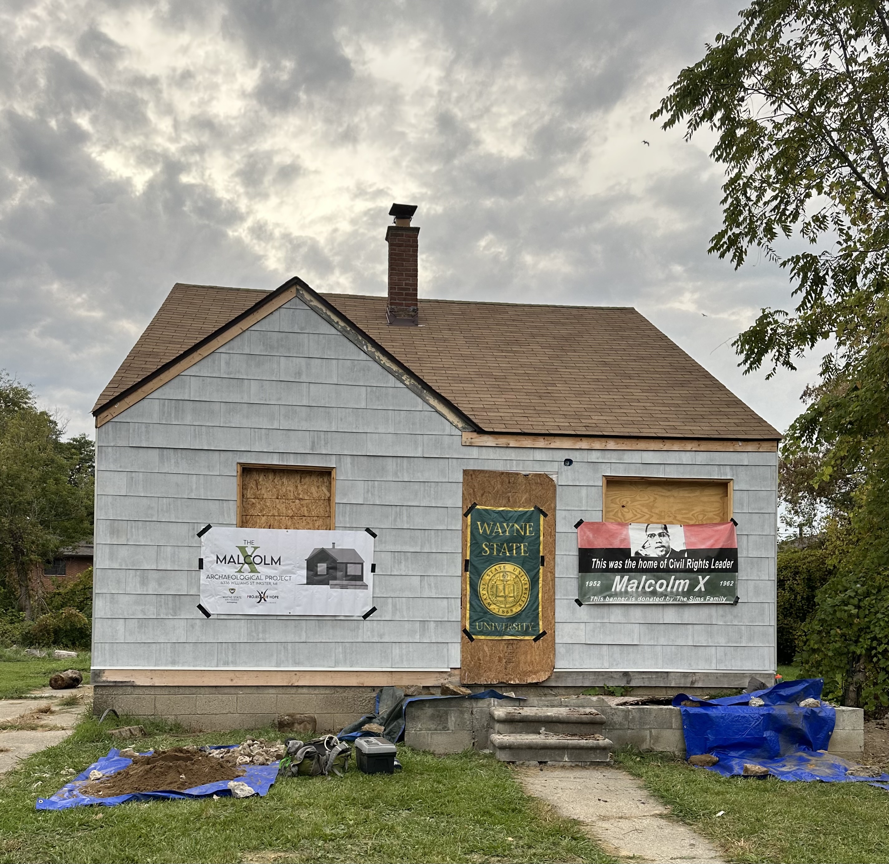 Wayne State University professors, students look for artifacts around Malcolm X's Inkster home 