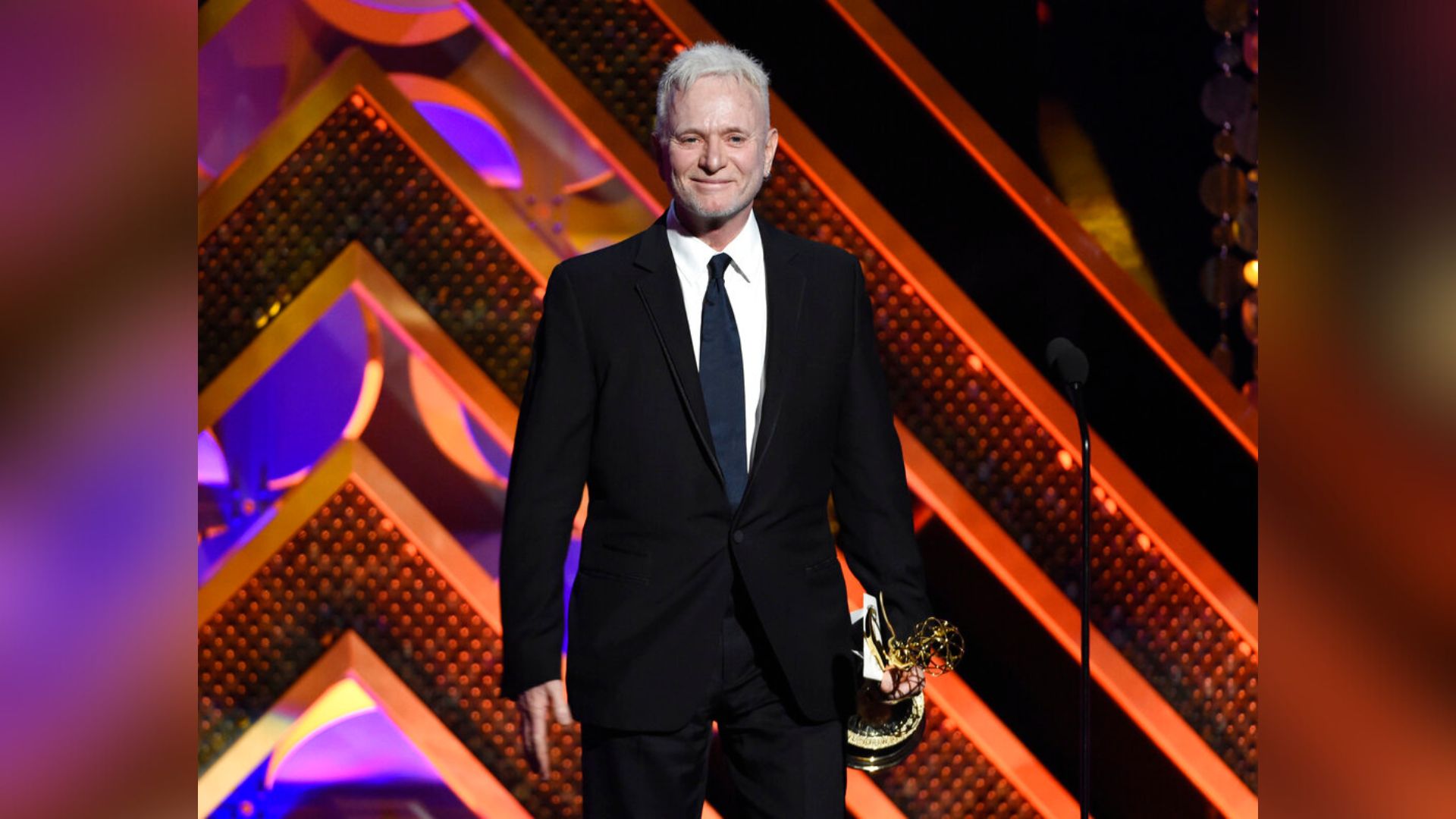 Anthony Geary accepts the award for outstanding lead actor in a drama series for “General Hospital” at the 42nd annual Daytime Emmy Awards at Warner Bros. Studios on Sunday, April 26, 2015, in Burbank, Calif. 