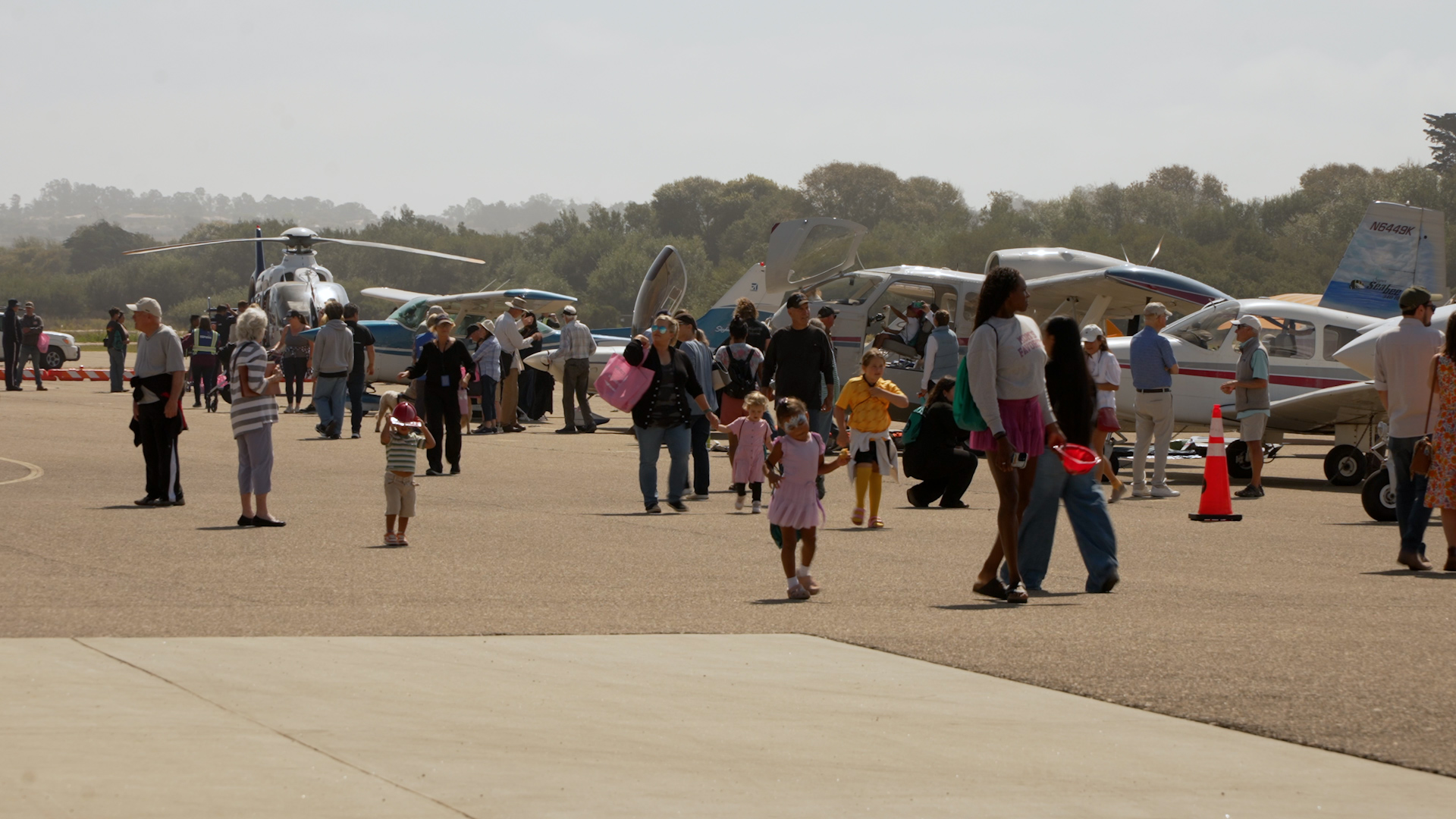 INAUGURALGIRLSINAVIATIONDAY .jpg