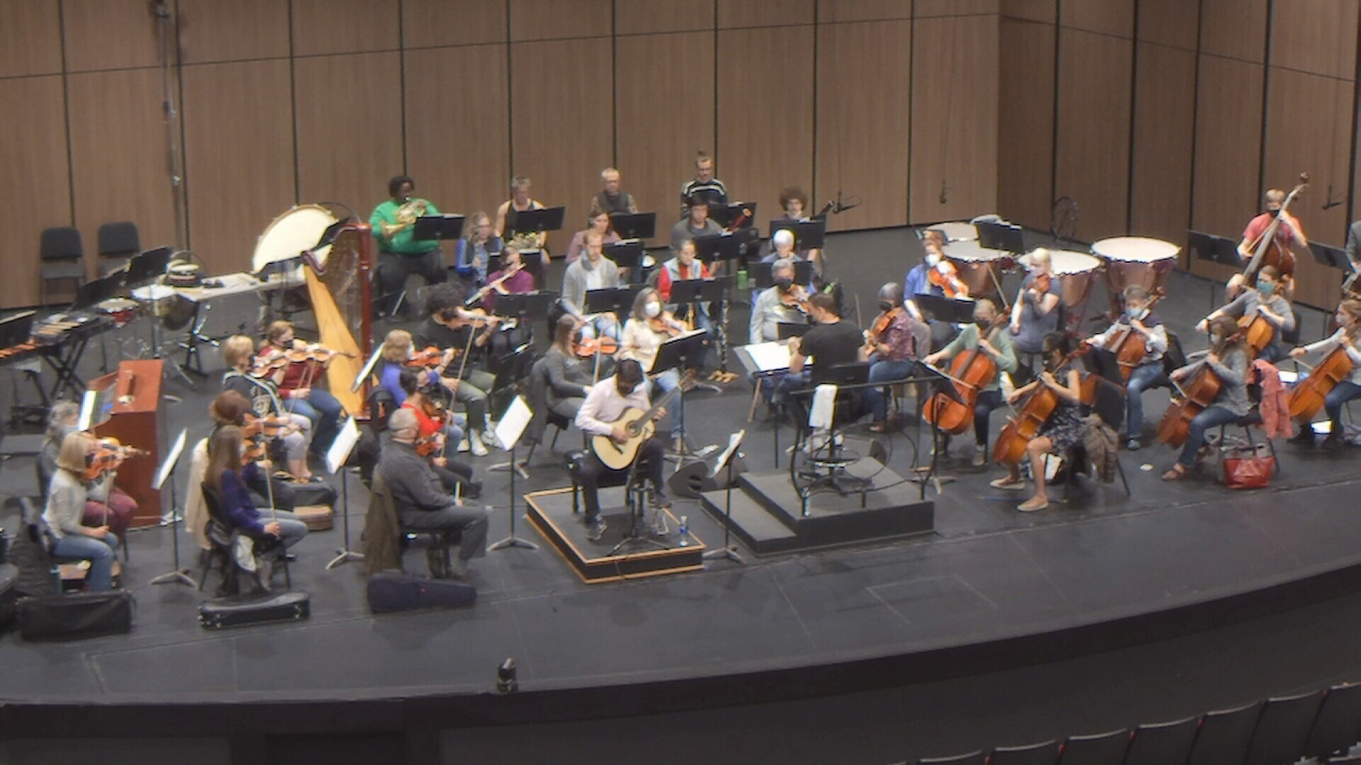 Spanish guitarist makes U.S. symphony debut in Billings - Vimarsana News