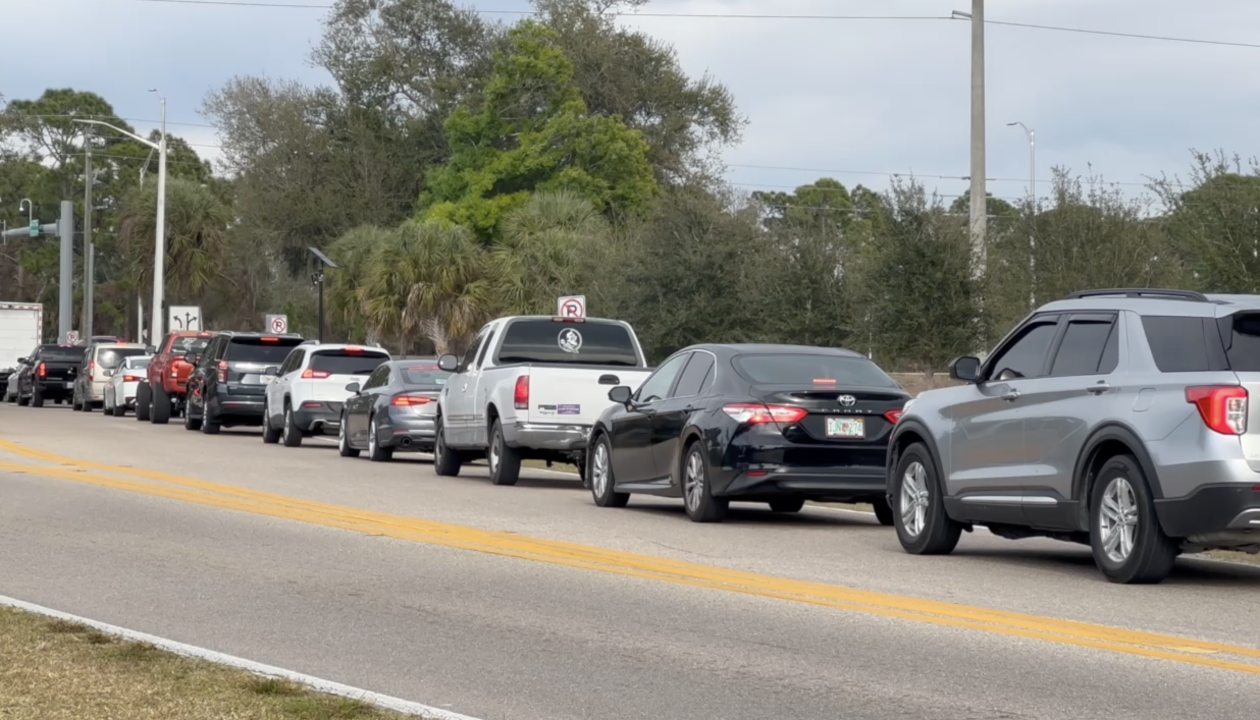 'AN HOUR ORDEAL': Gateway parents raise safety concerns over school traffic congestion