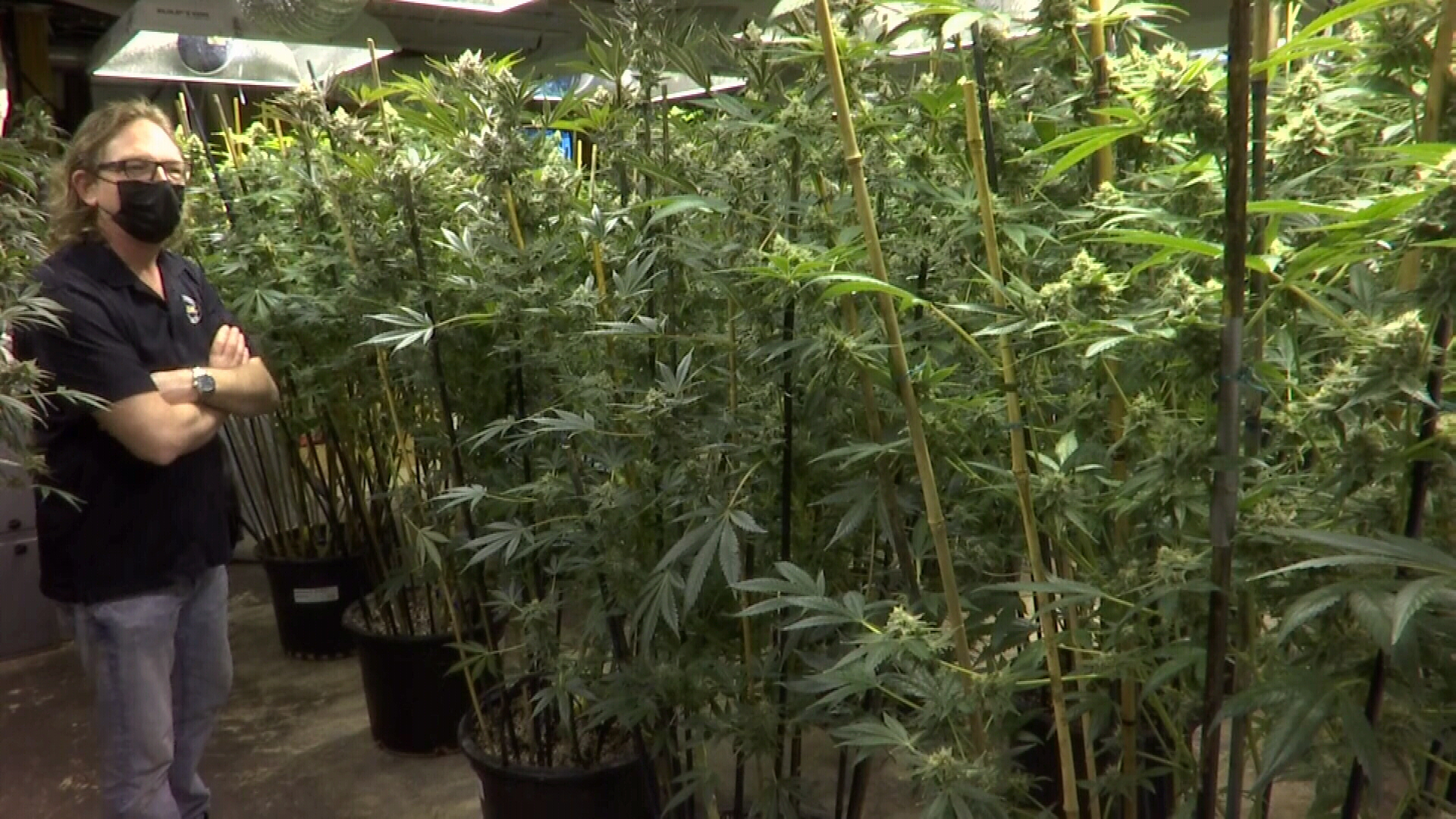 022122 JASON SMITH GROW ROOM.jpg
