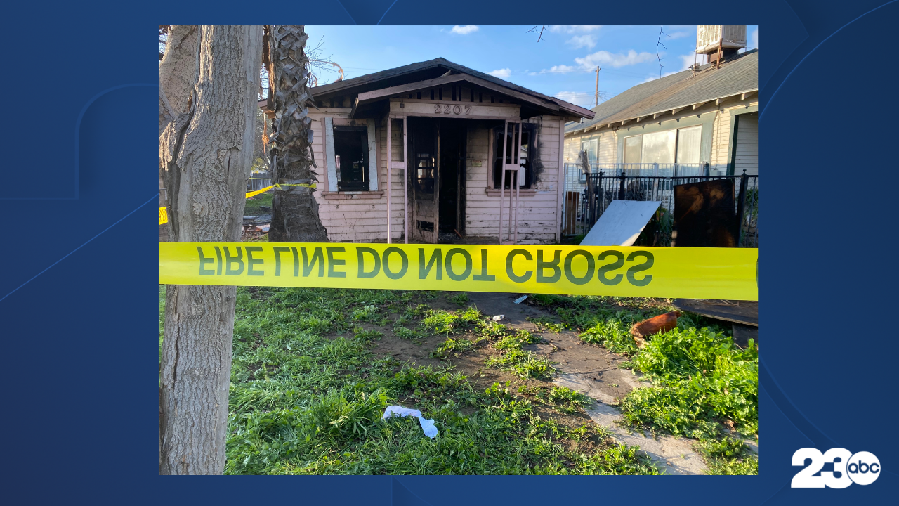 Arson investigators looking into deadly Central Bakersfield house fire