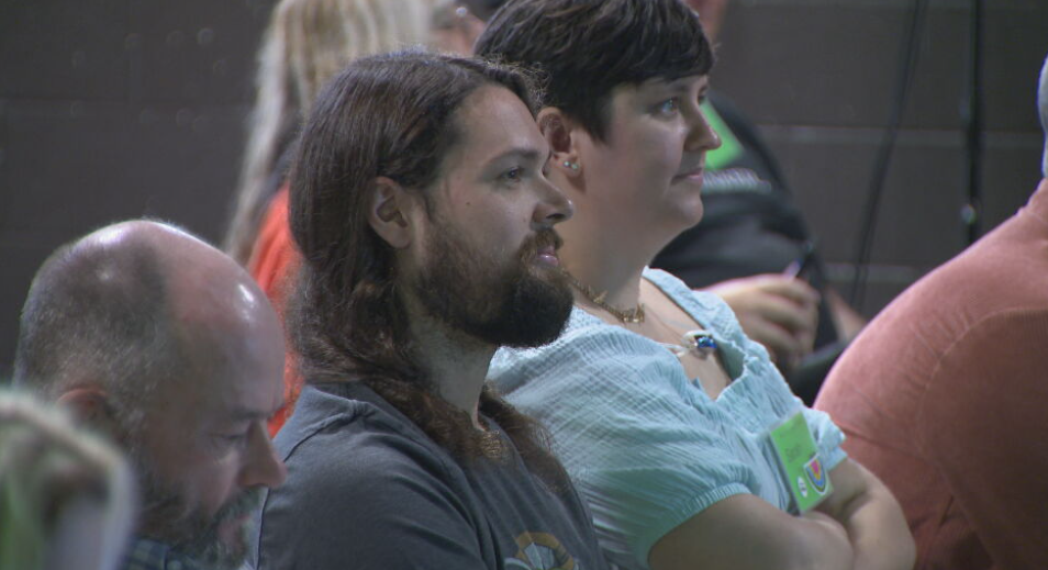 Sunday Assembly gathering helping people learn money-saving tips to lower utility bills