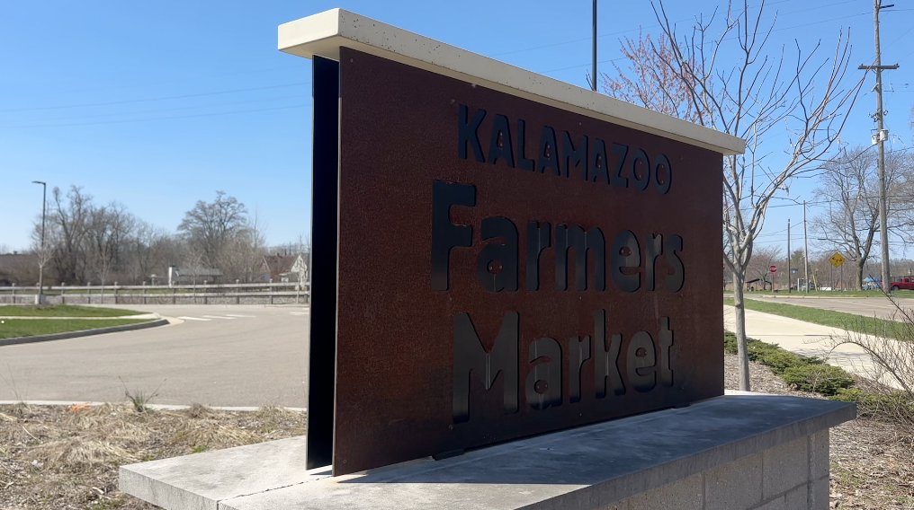 kalamazoo farmers market.png