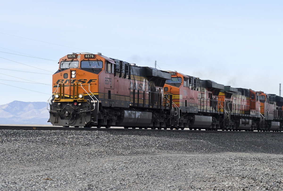 BNSF train.jpg