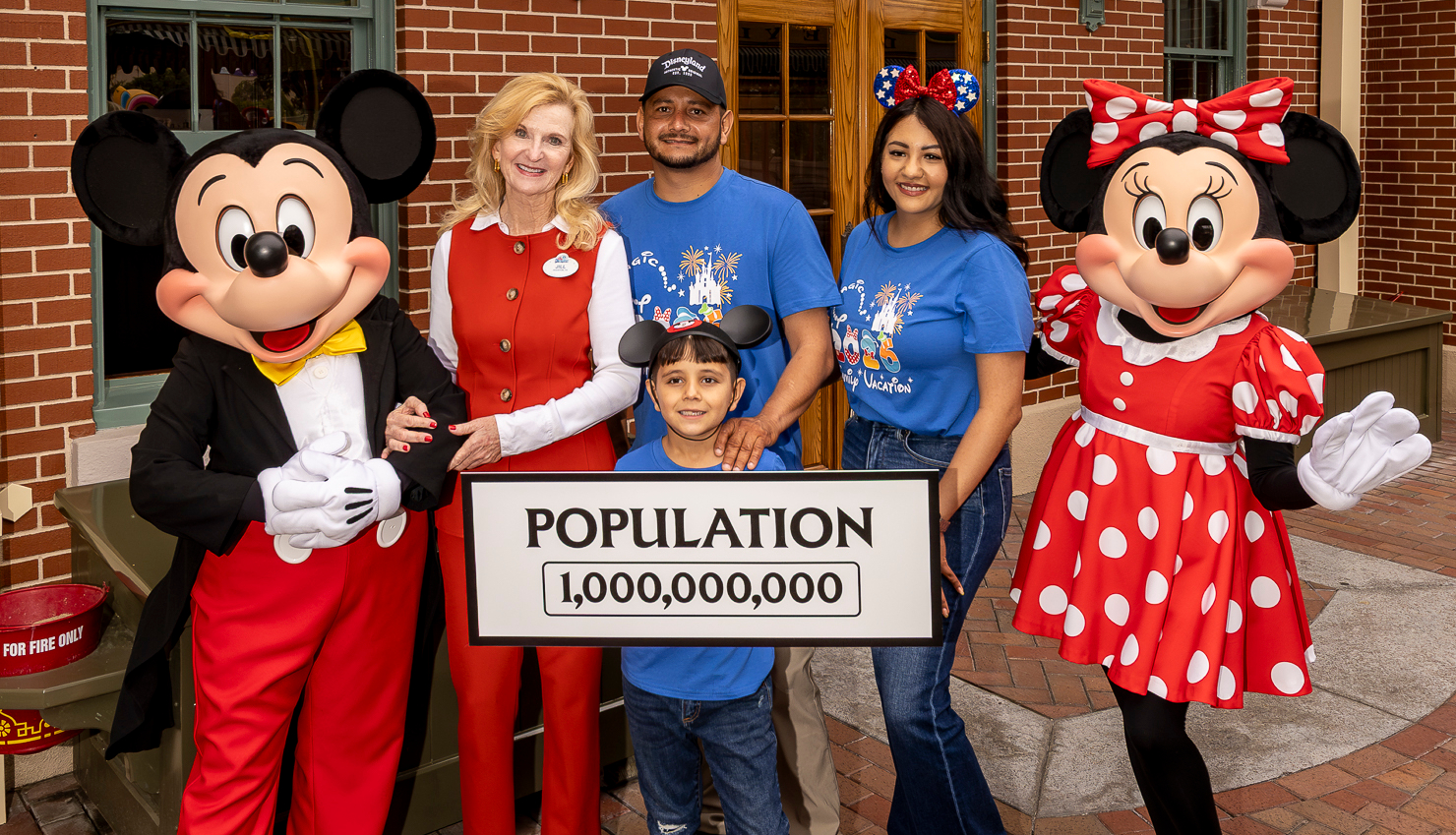 disneybillion-guest.jpg