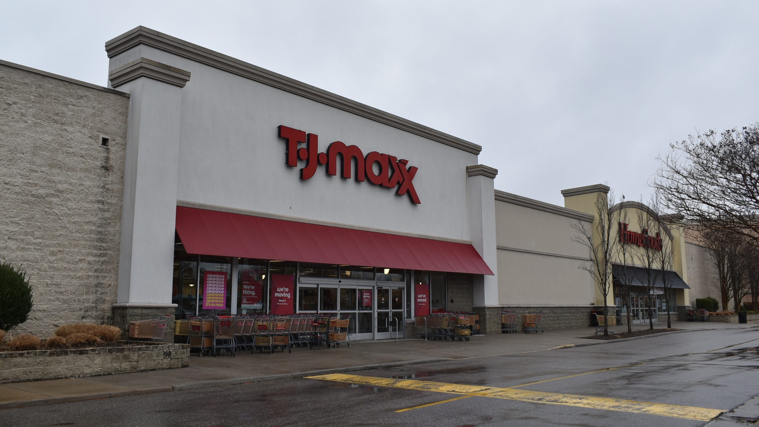 TJ Maxx and HomeGoods have closed at Chesterfield Towne Center