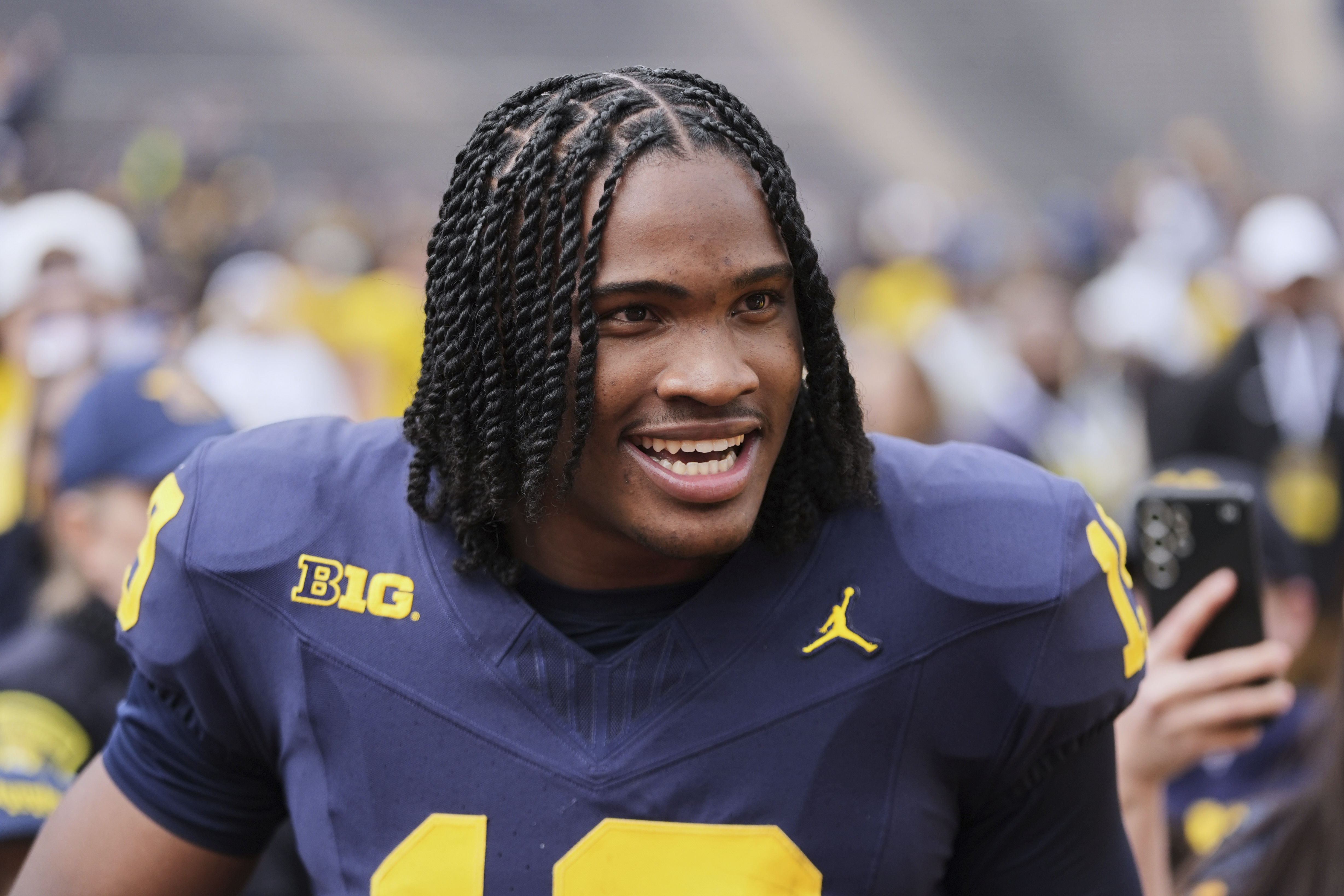 Pick Six Freshmen To Watch Football