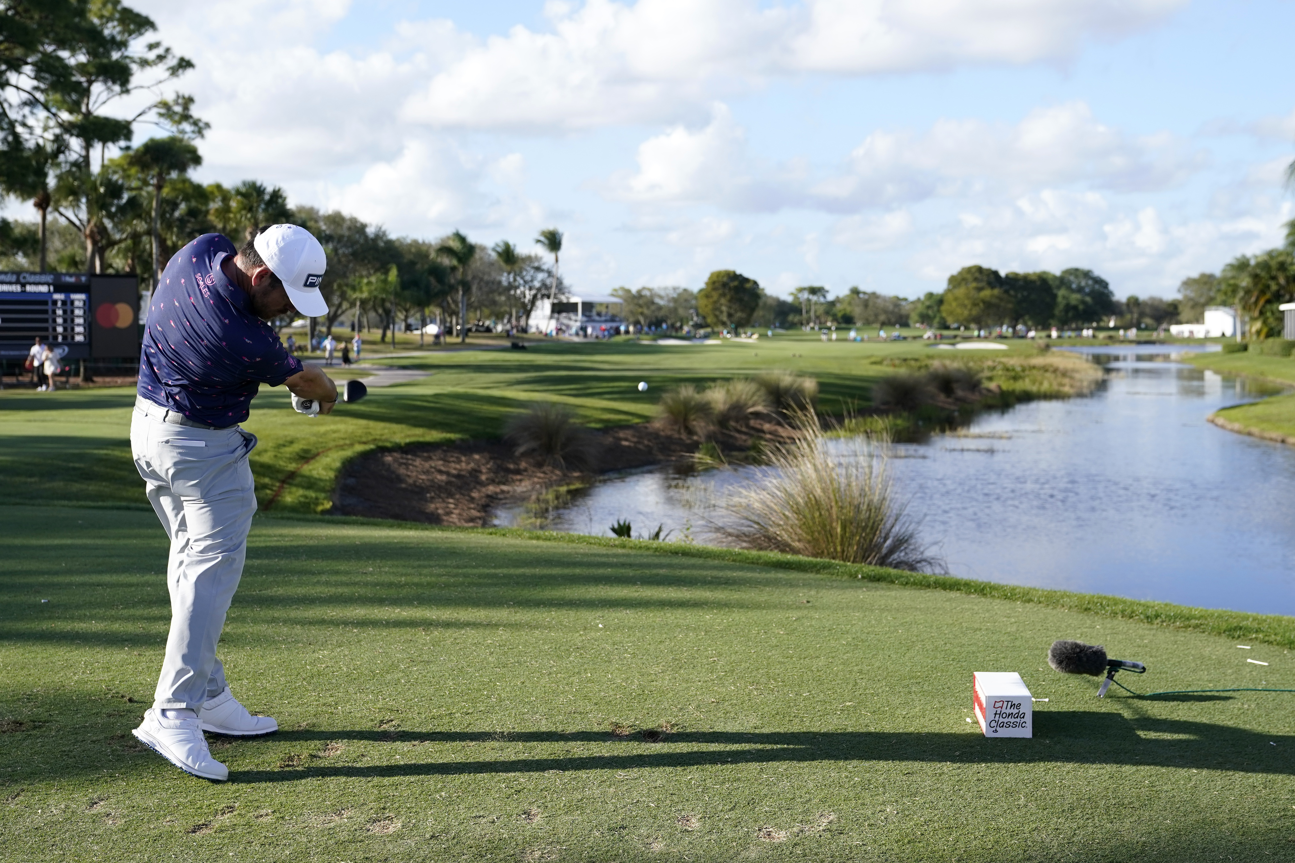 Sungjae Im hits from 16th tee in opening round of 2022 Honda Classic