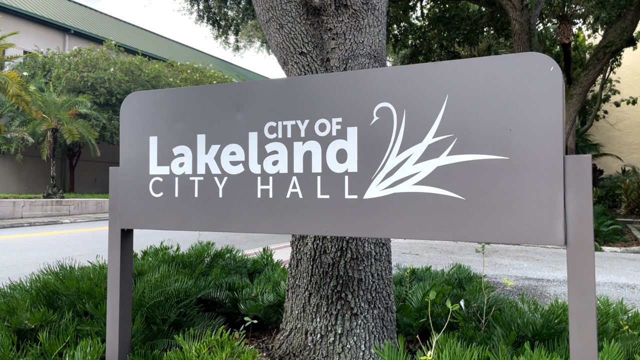 Lakeland City Hall.jpg