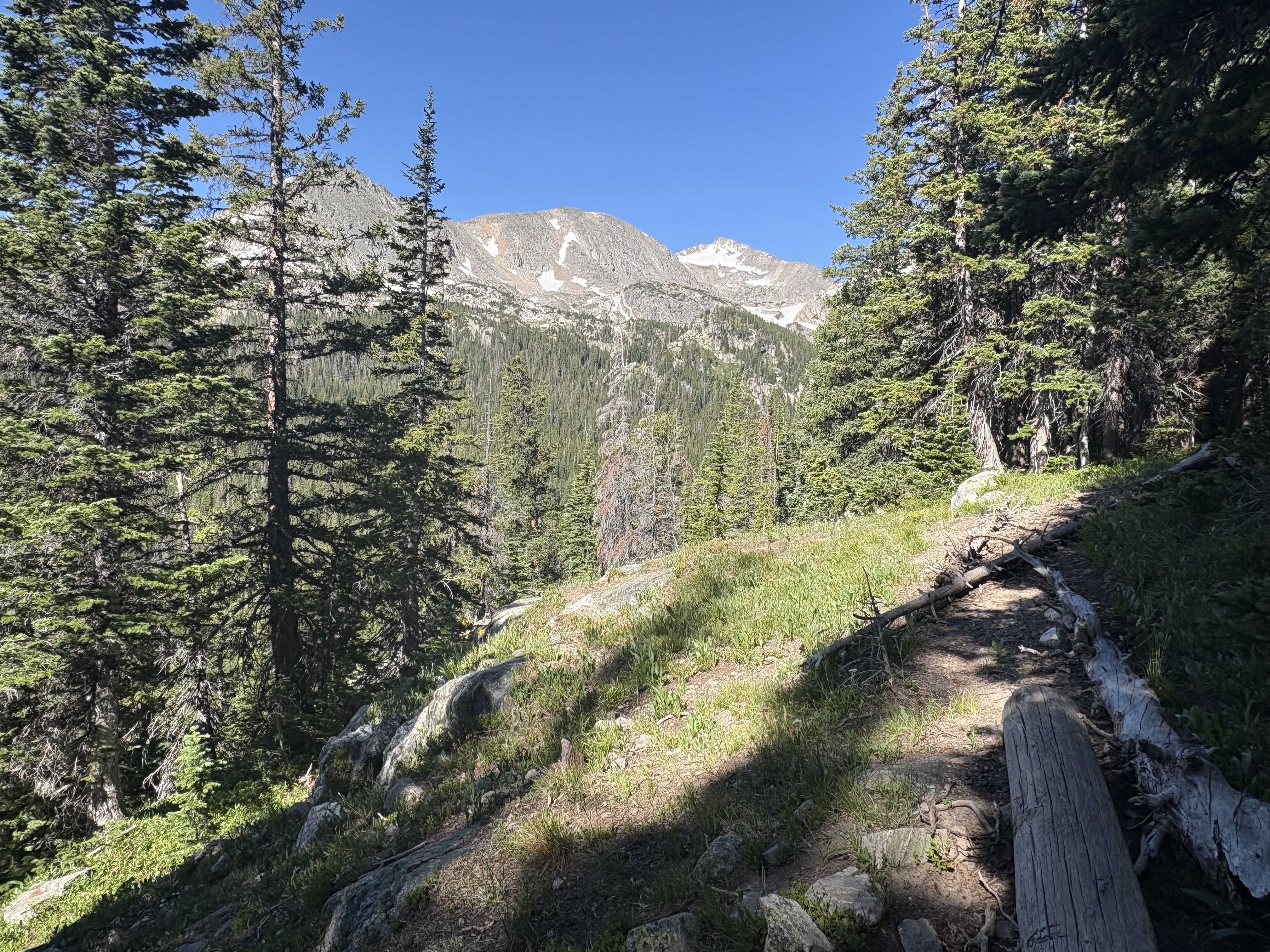 Hiking in the Indian Peaks Wilderness: Diamond Lake