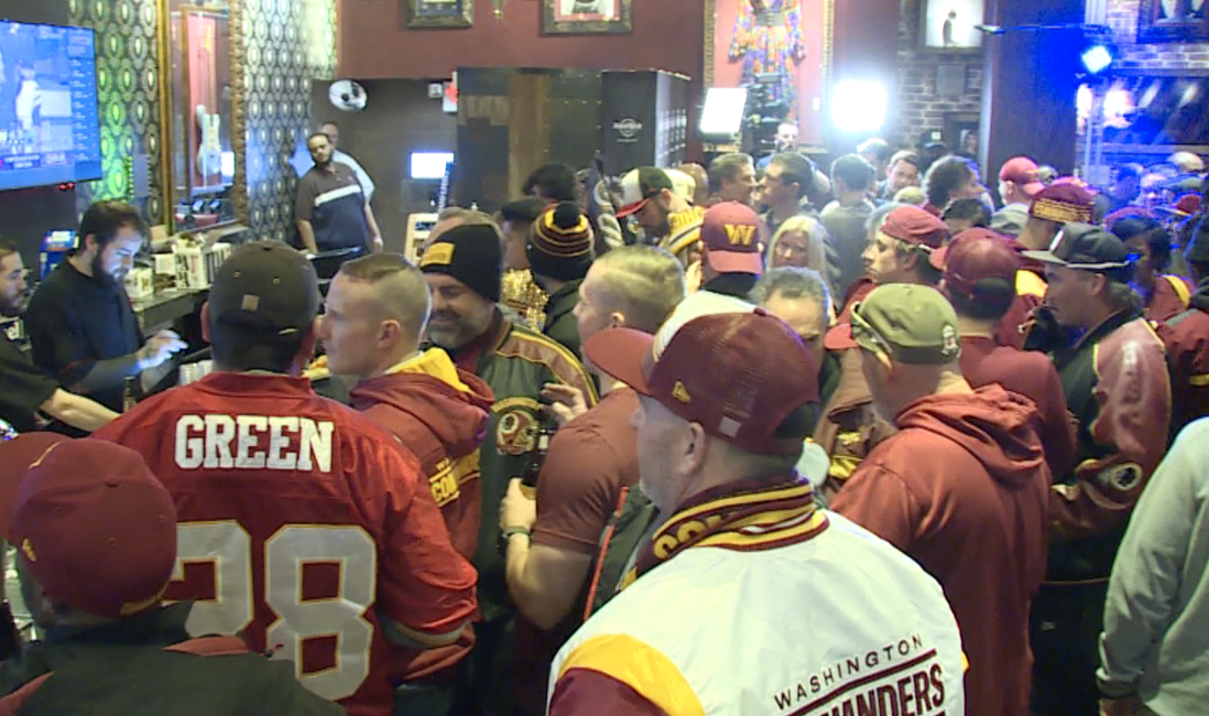 COMMANDERS FANS IN PHILLY