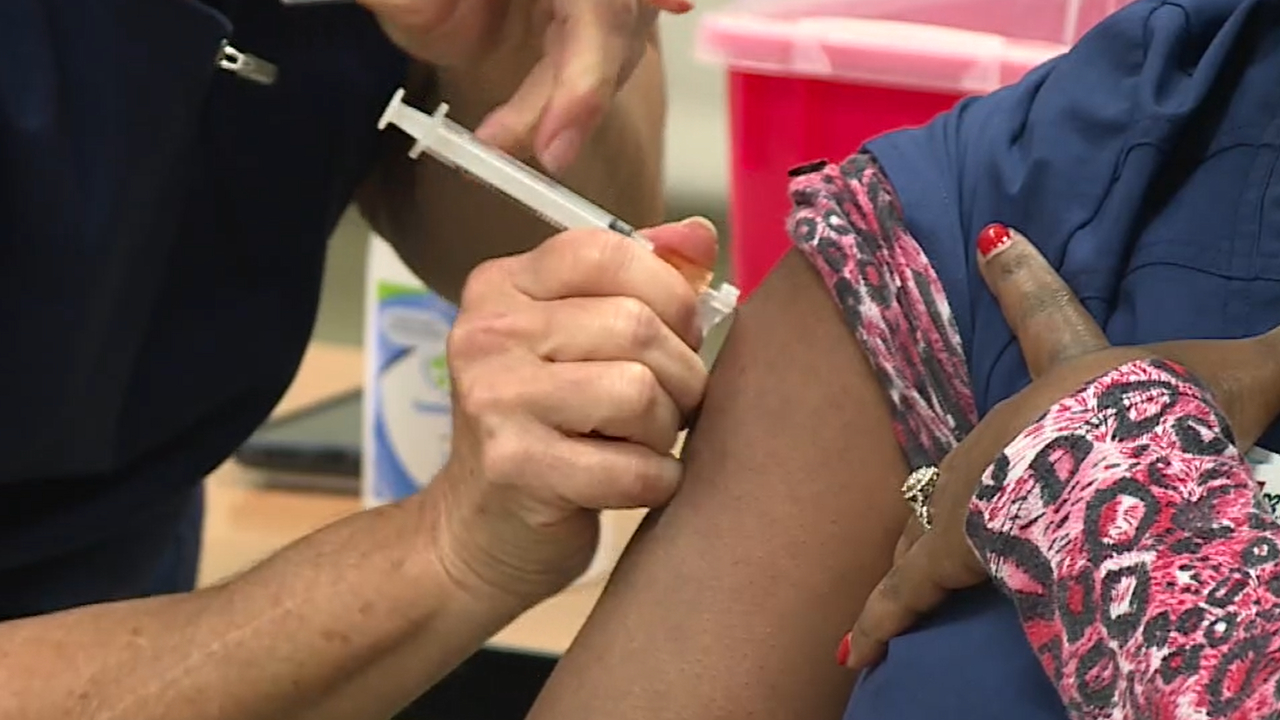 wptv-jupiter-medical-center-covid-19-vaccine.jpg