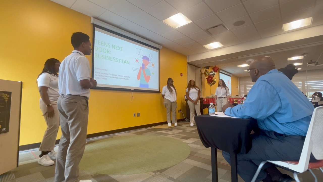 students presenting.png