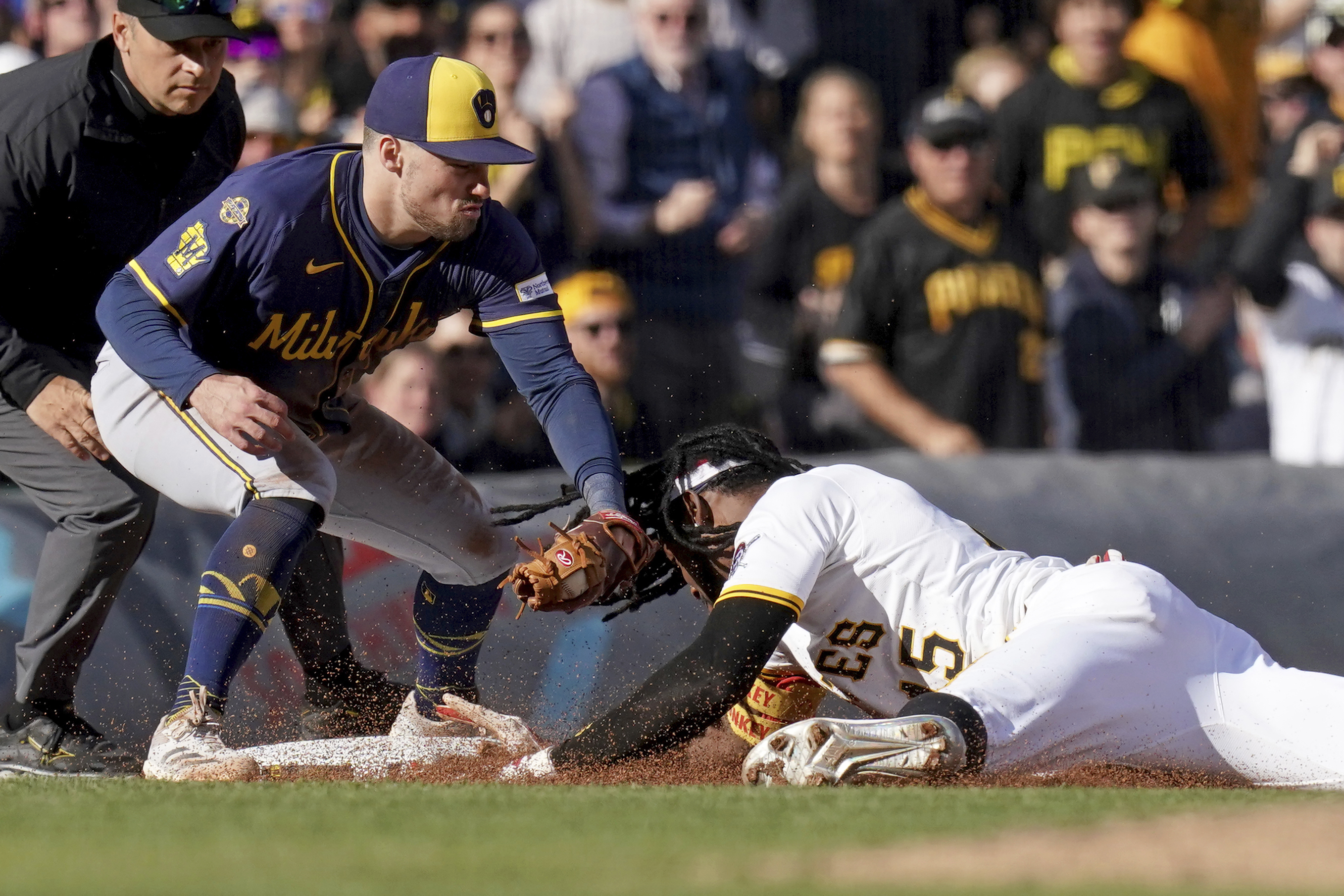 Brewers Pirates Baseball