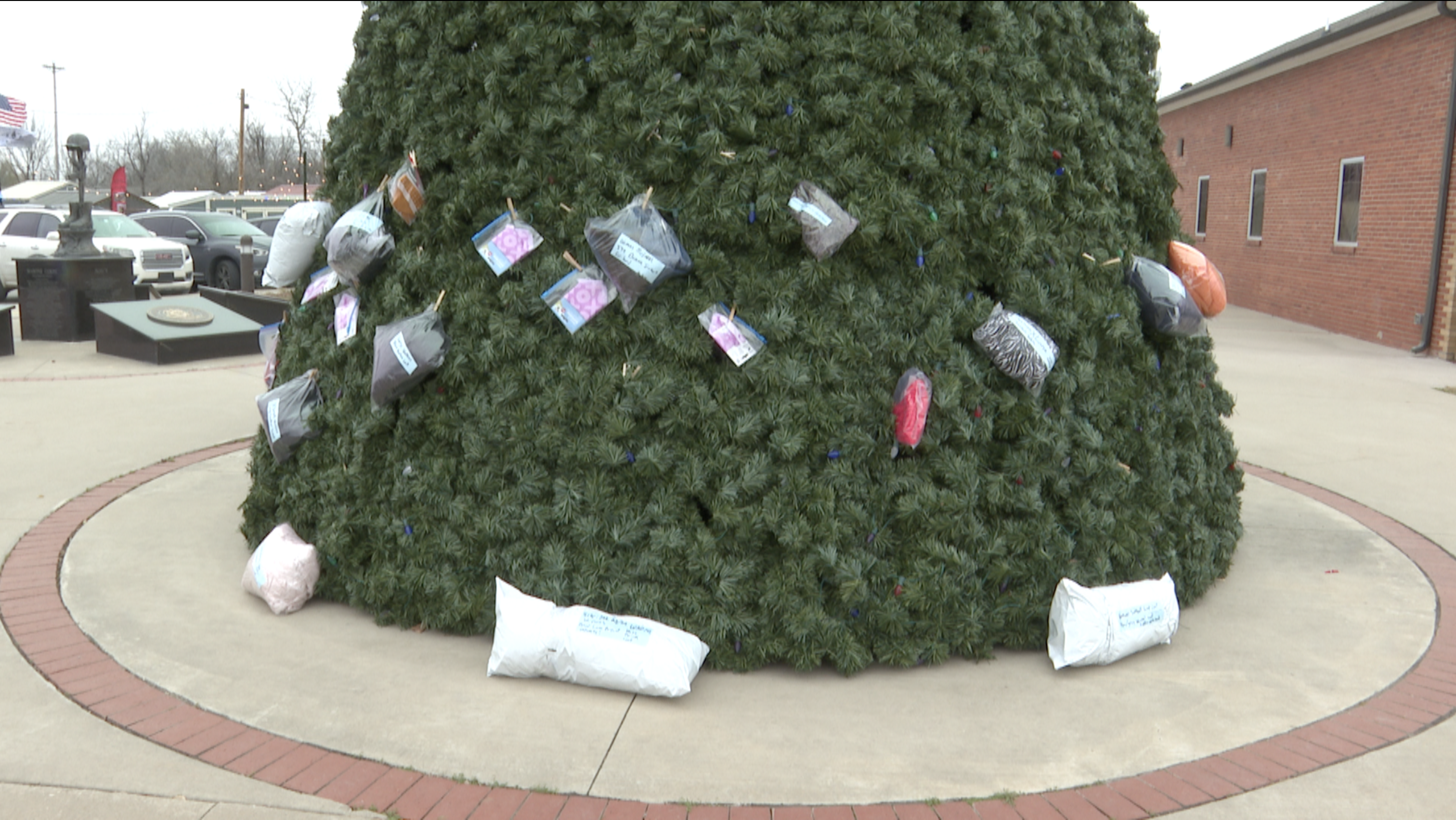 COLLINSVILLE GIVING TREE