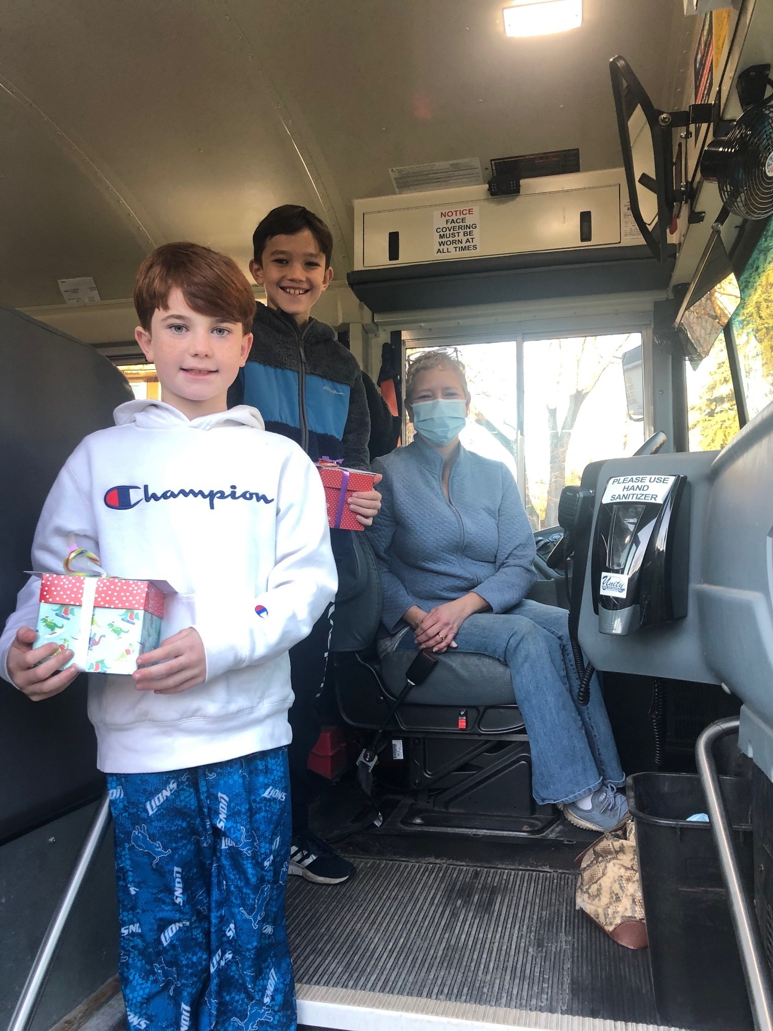 'My kids': Bus drivers deliver gifts after school closes - Vimarsana News