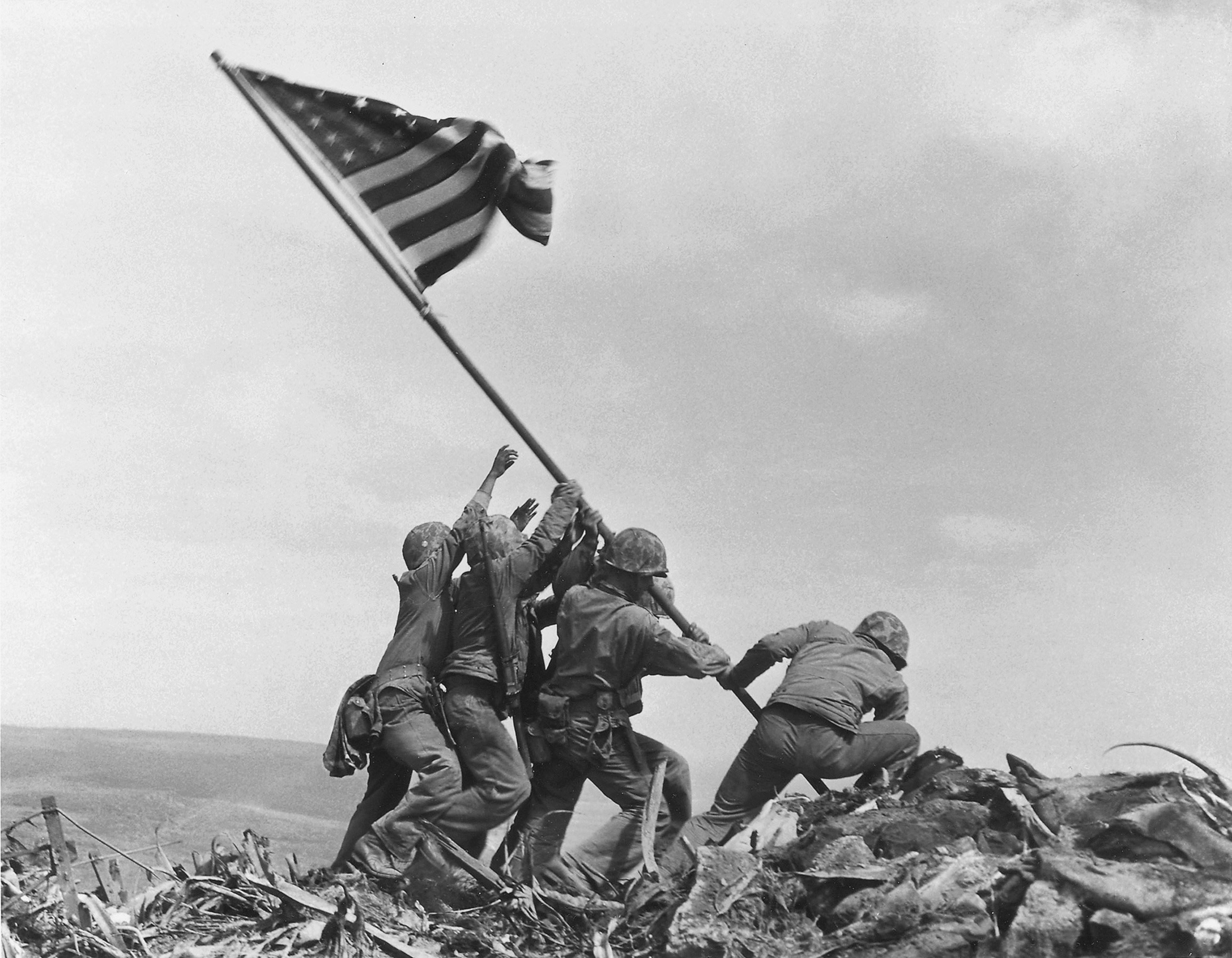 Retired marine whose troops planted US flag on Iwo Jima dies