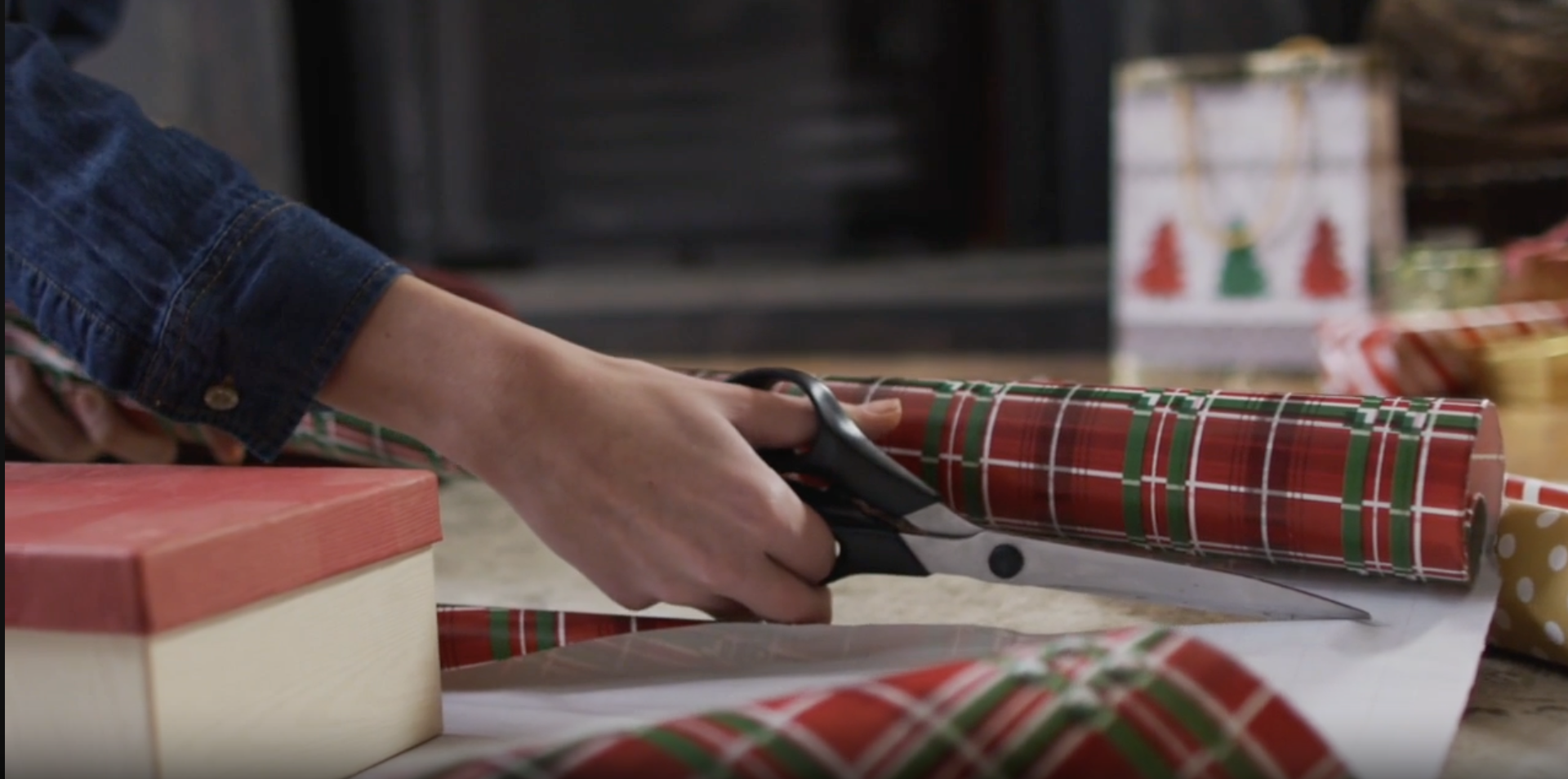 Saving money on gift wrap
