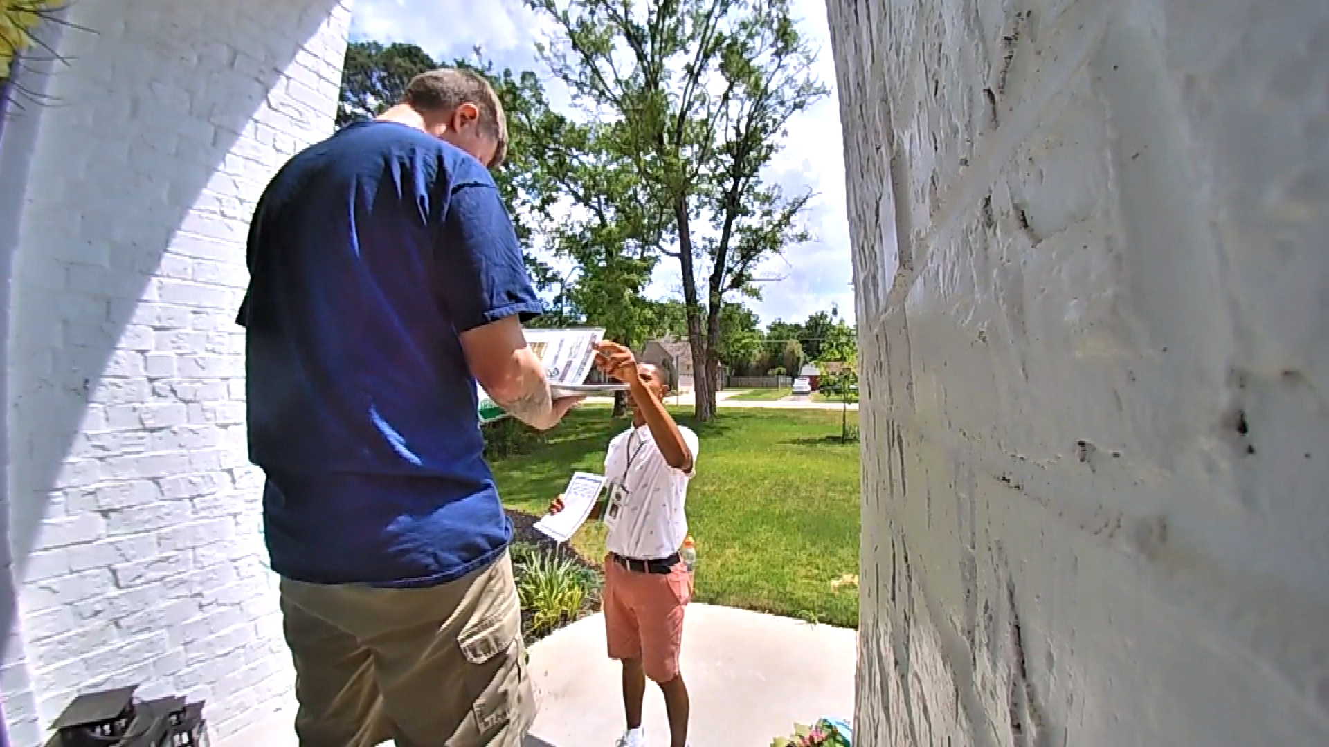 Doorbell camera video of Farmhouse Veggie representative