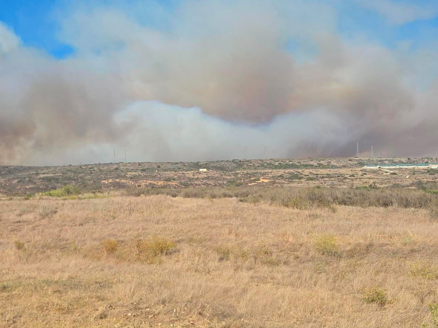 camp_pendleton_fire_smoke_070626.png