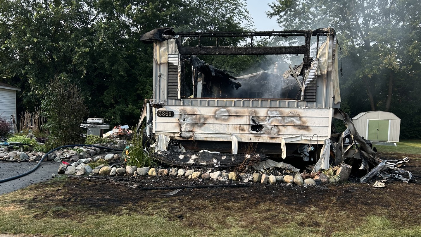 brandon township mobile home fire.jpg