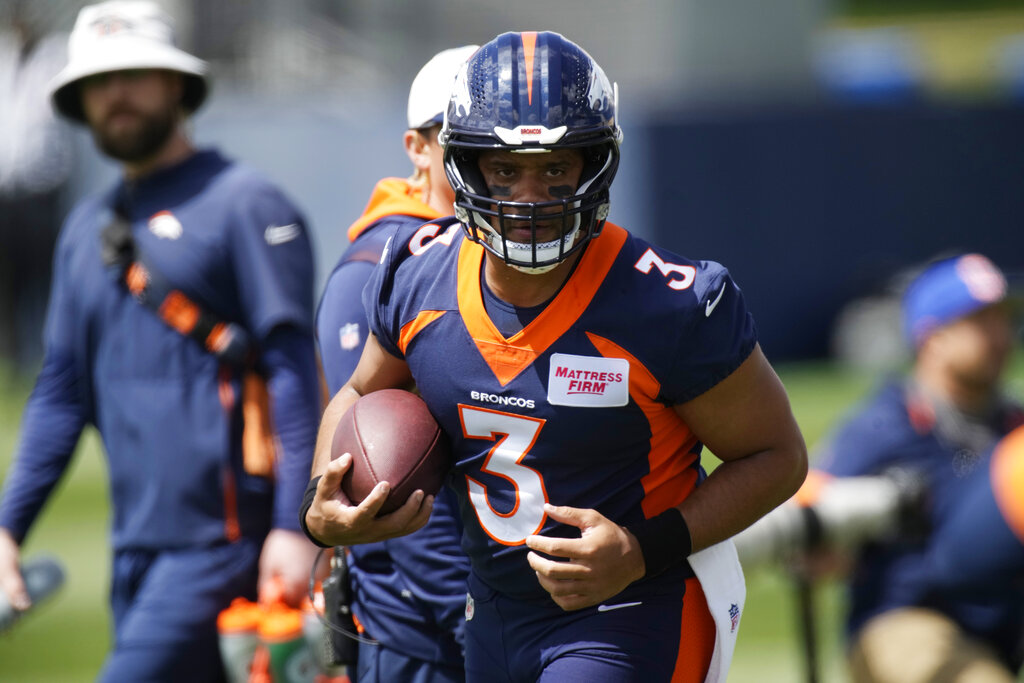Broncos Voluntary Minicamp Football