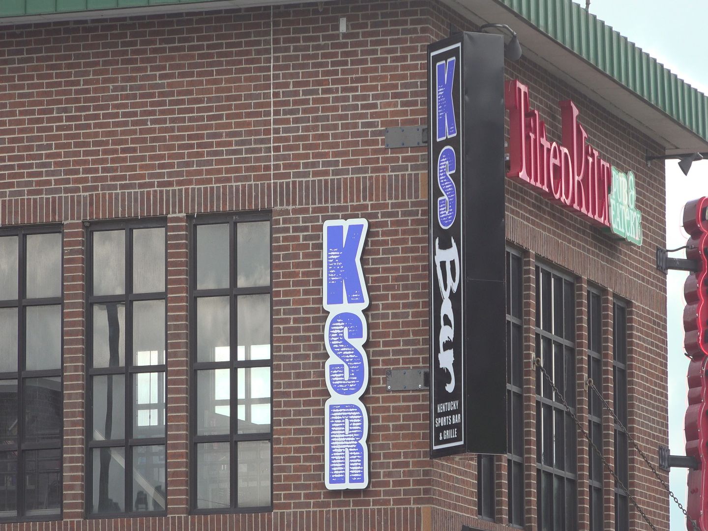 KSBar Closure00000000.jpg