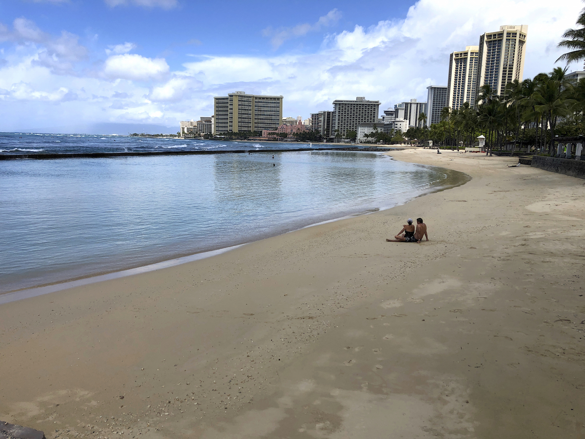 Rogue tourists arrested as Hawaii tries to curb virus spread