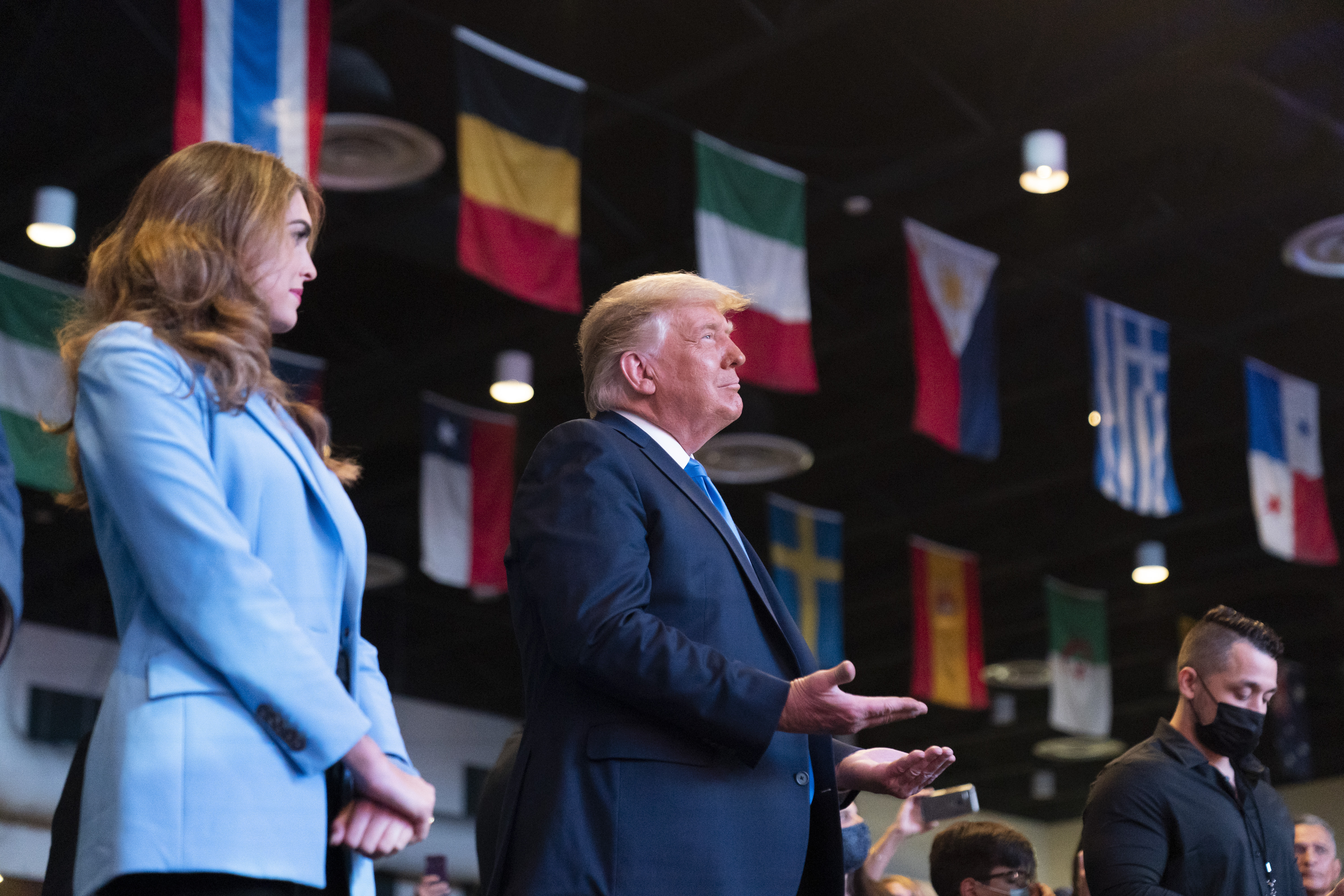 Donald Trump, Hope Hicks