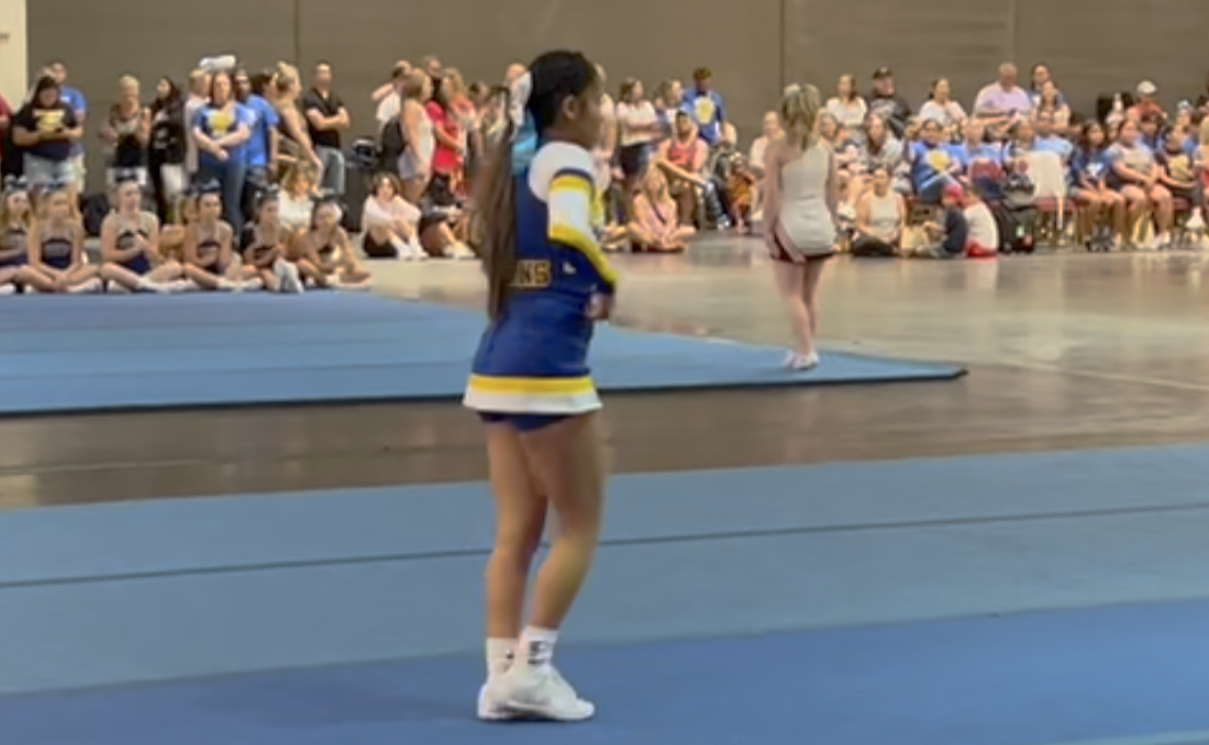 Moody HS Cheerleader 