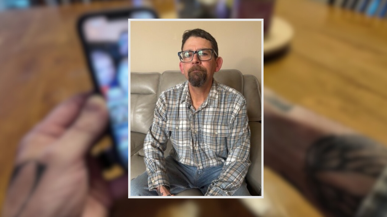 RIGHT ORIENTED PORTRAIT PHOTO WITH BACKGROUND.png