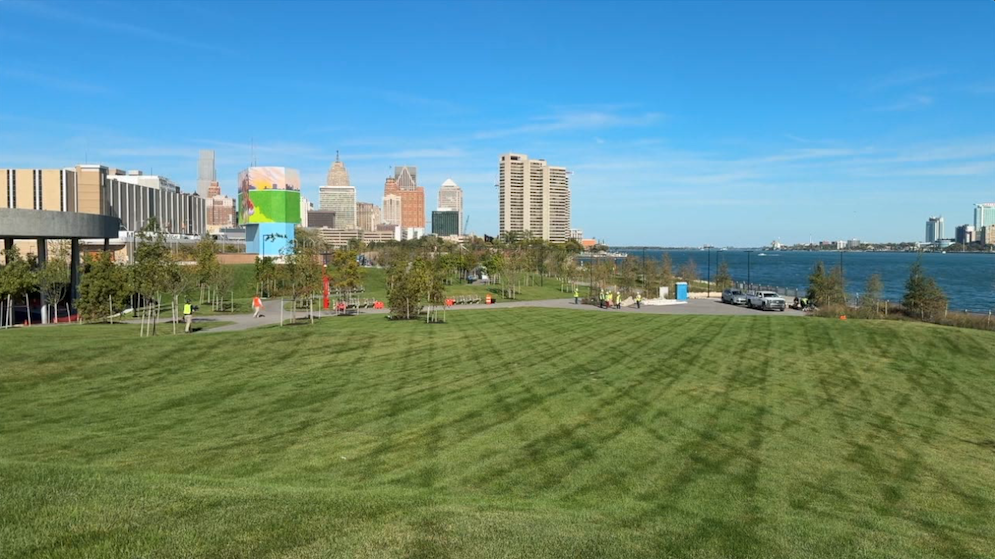 Ralph C. Wilson Jr. Centennial Park, Detroit