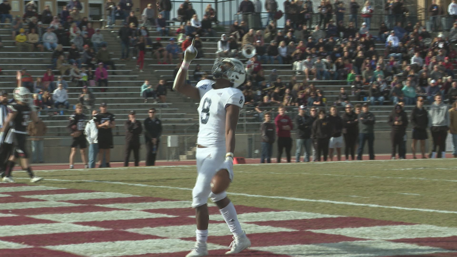 Chatfield's 14-unanswered second-half points eliminates Pine Creek in 4A semifinals 