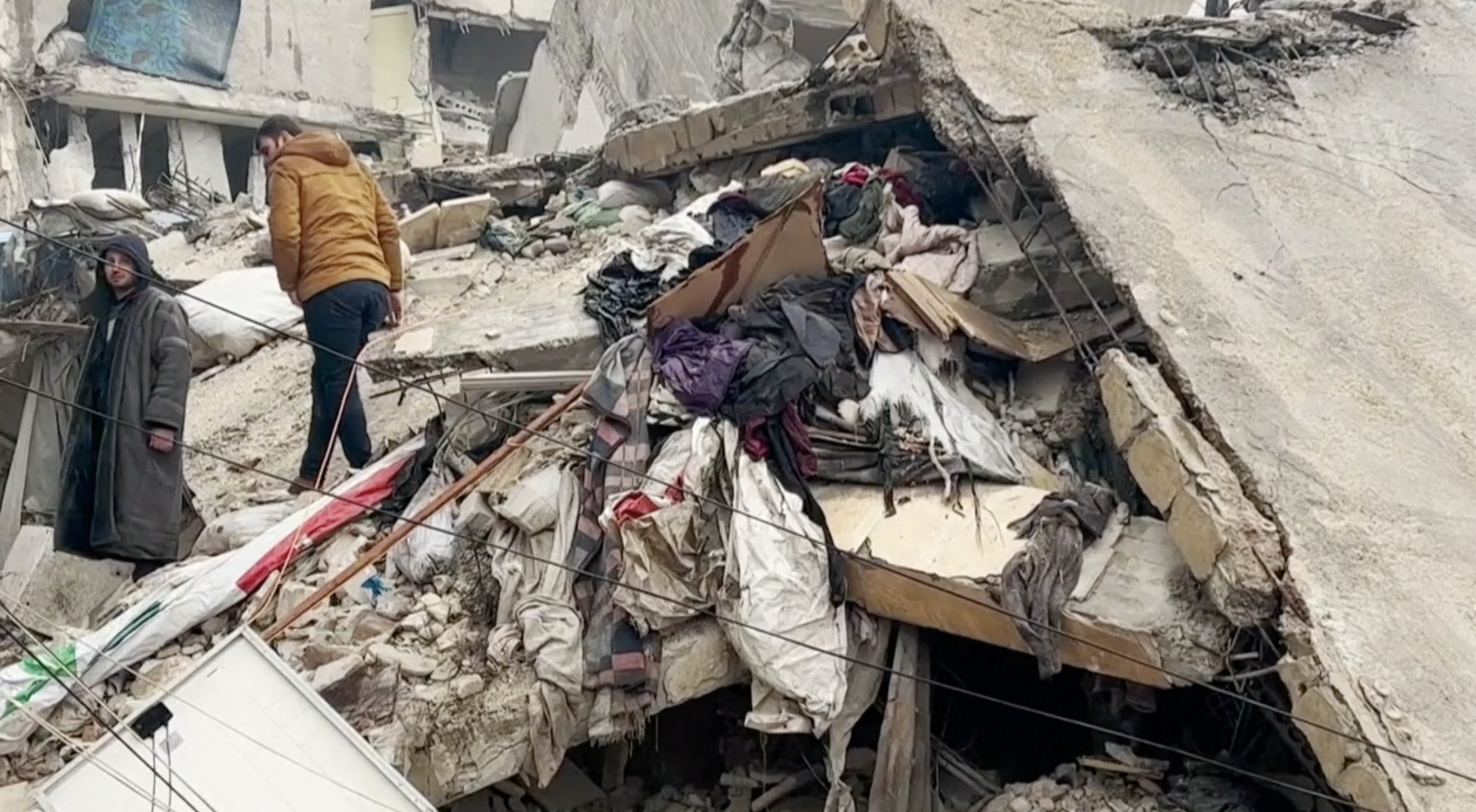 San Diegans desperate to learn fate of loved ones after devastating quake 