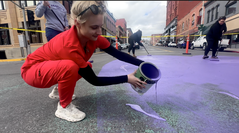 Volunteers ask Butte to paint the town purple to raise awareness for Alzheimer's disease