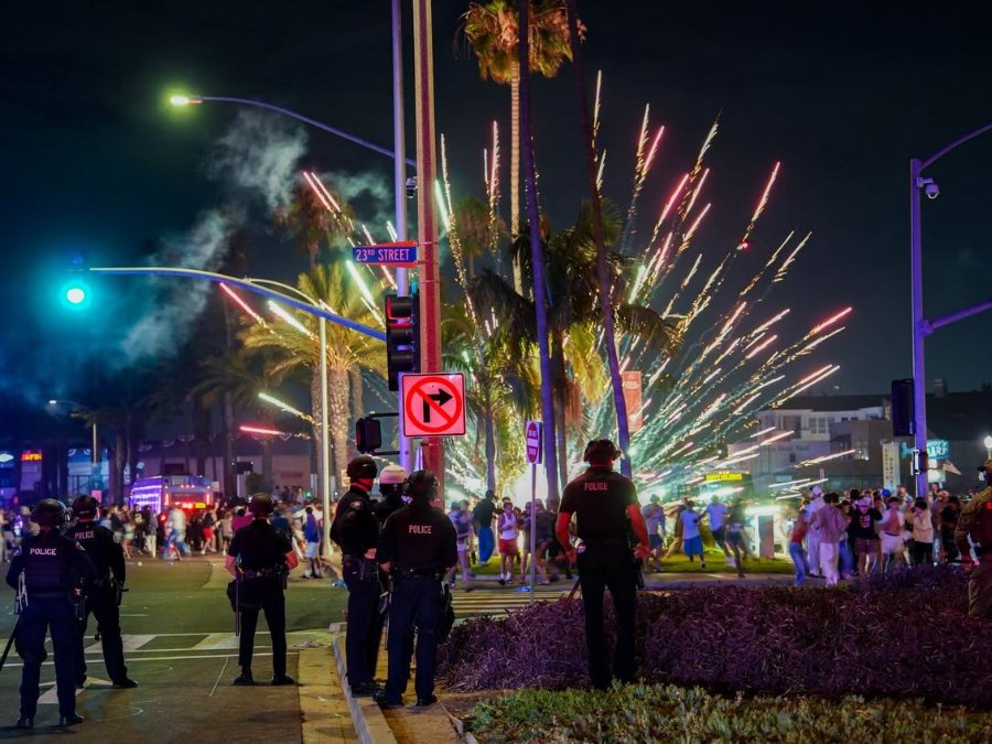 newport_beach_fireworks_070426.png