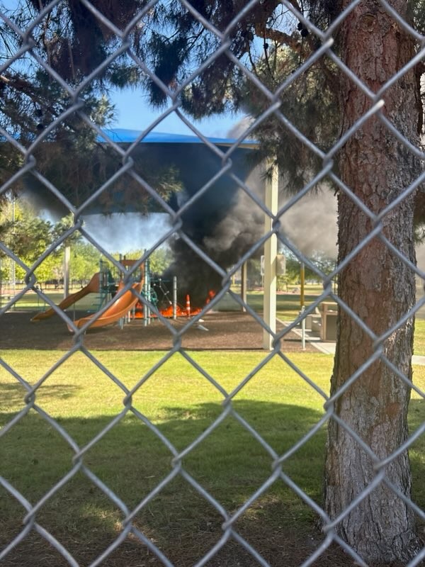 Incendio destruye área de juegos en Doolittle Park en el histórico oeste de Las&hellip;