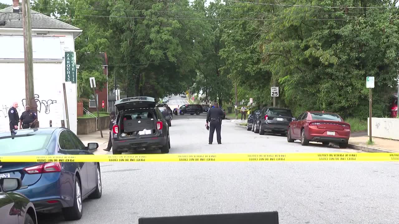 Parkwood Avenue Death Investigation 02.jpg