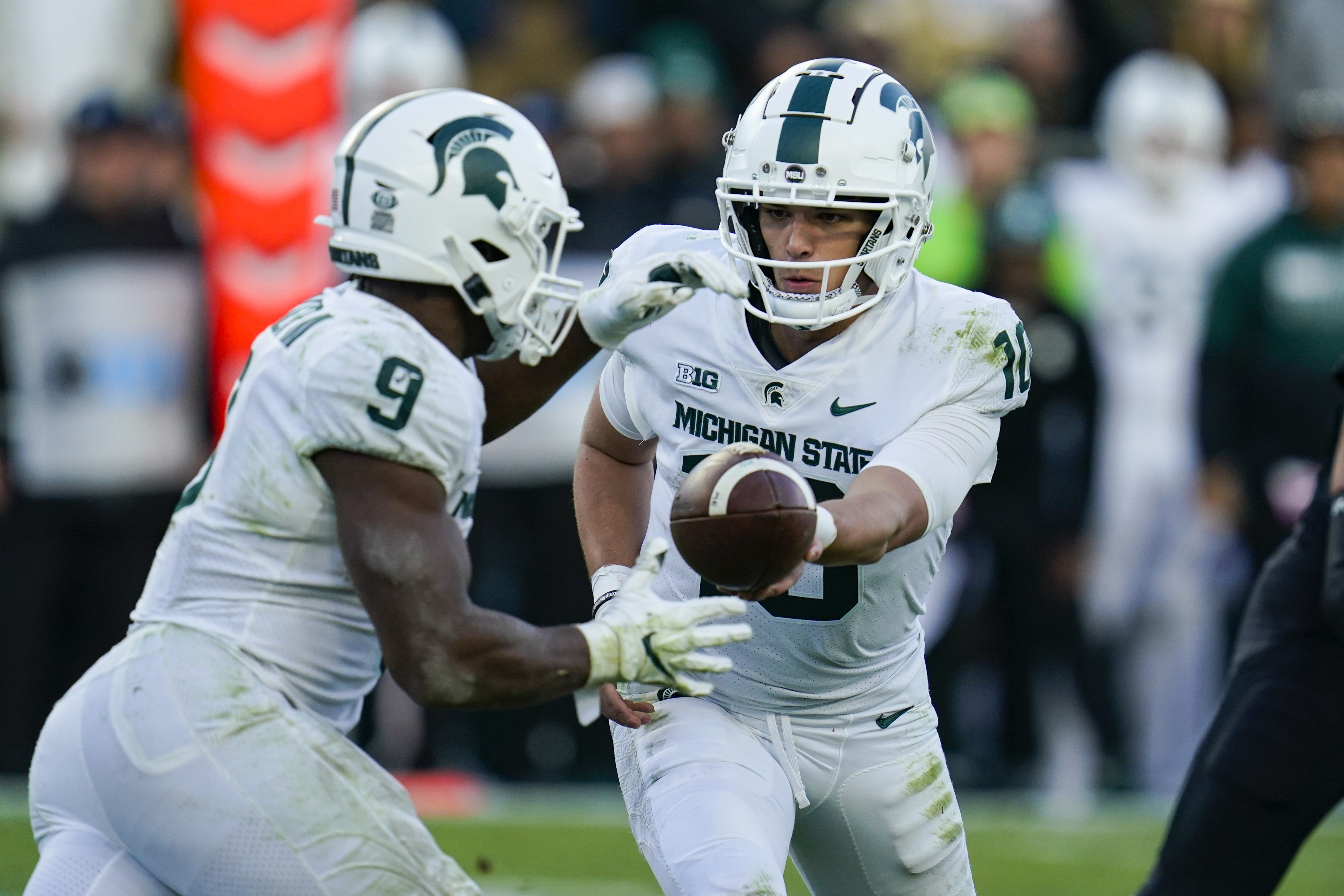 Payton Thorne, Kenneth Walker Michigan St Purdue Football