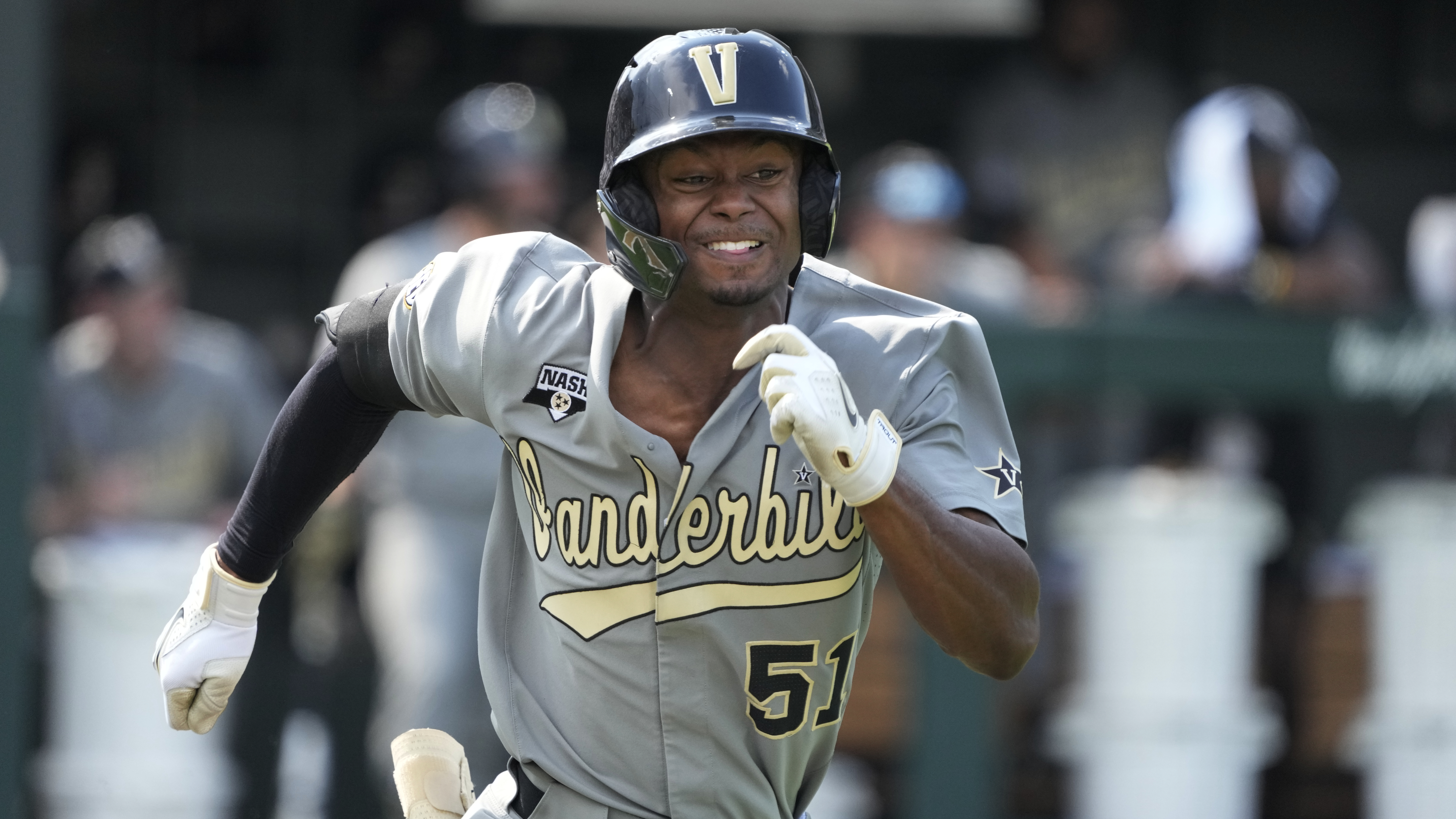 Enrique Bradfield Jr.