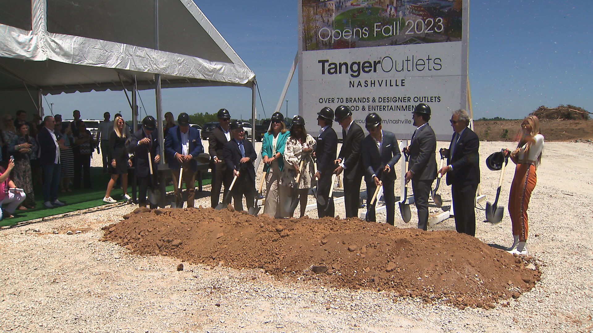 Tanger Outlets