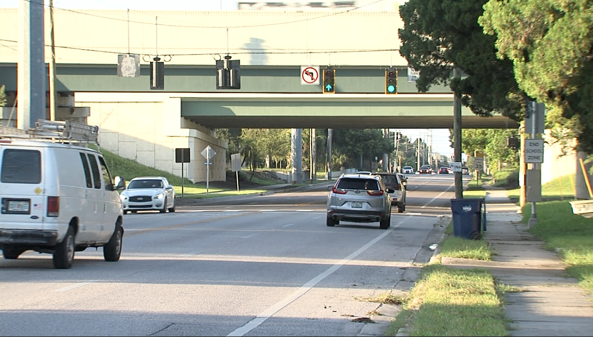 macdill-green-street-new-traffic-light.png