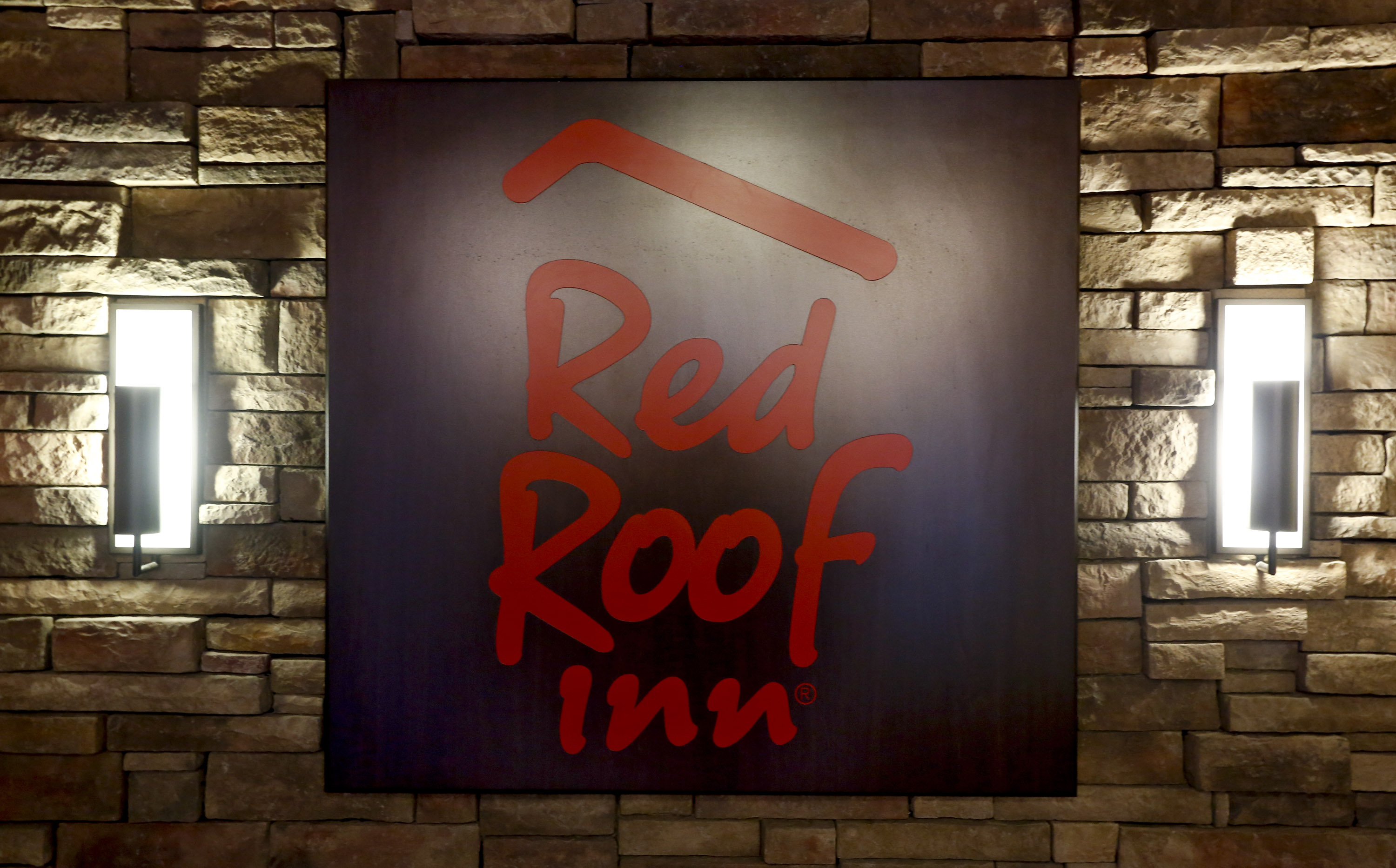 red roof inn logo generic