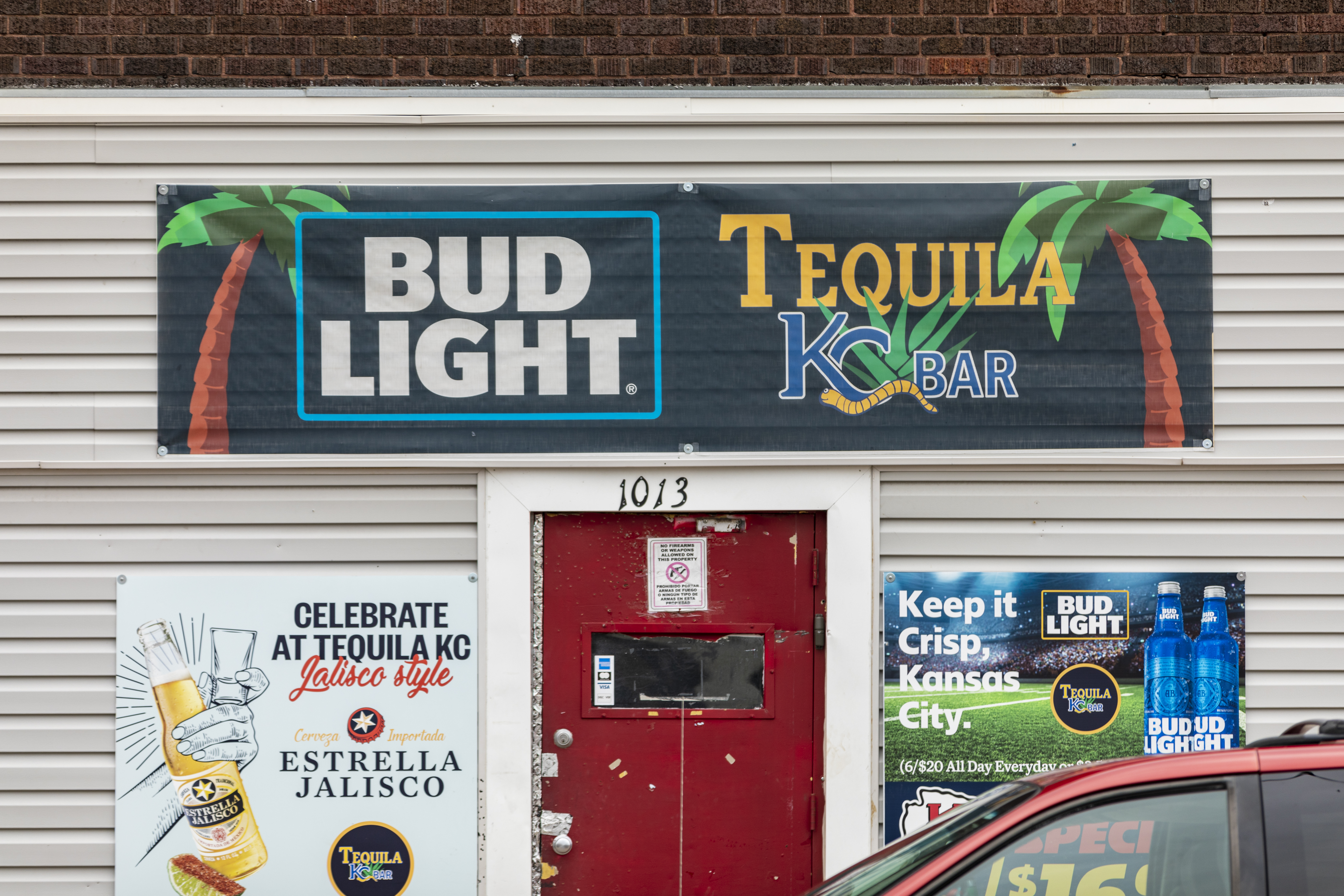 Kansas City Kansas Bar Reopens Following Shooting