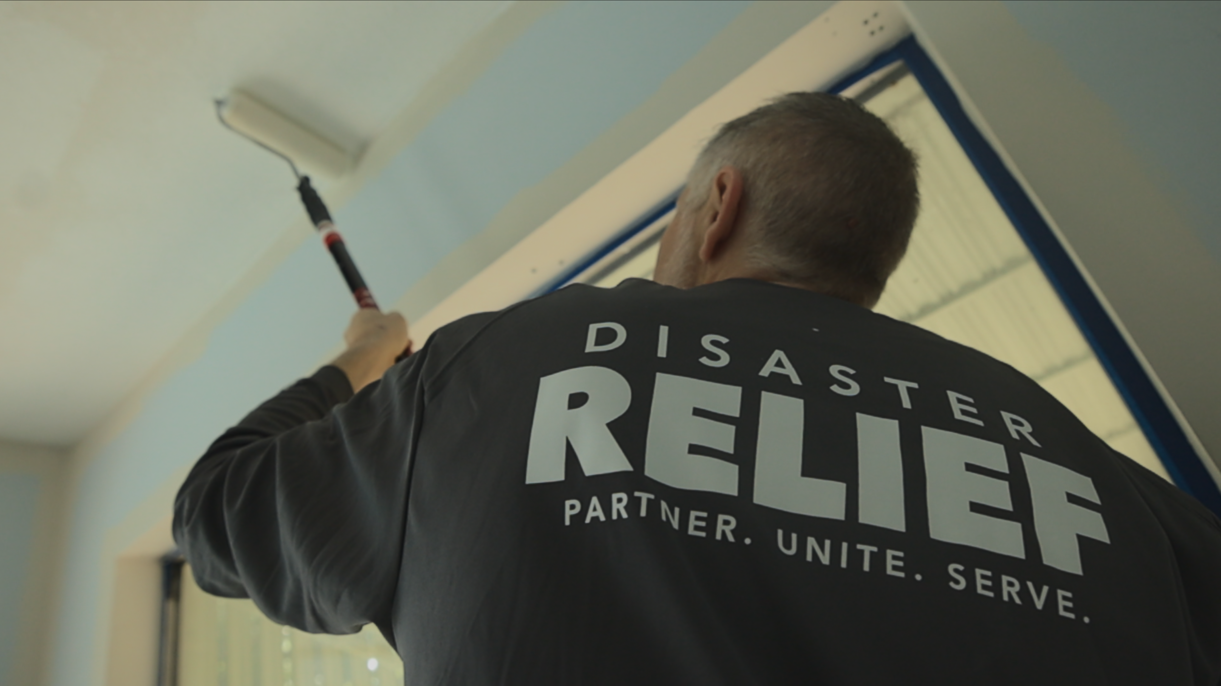 Volunteers from Missouri painting a home in Zolfo Springs.