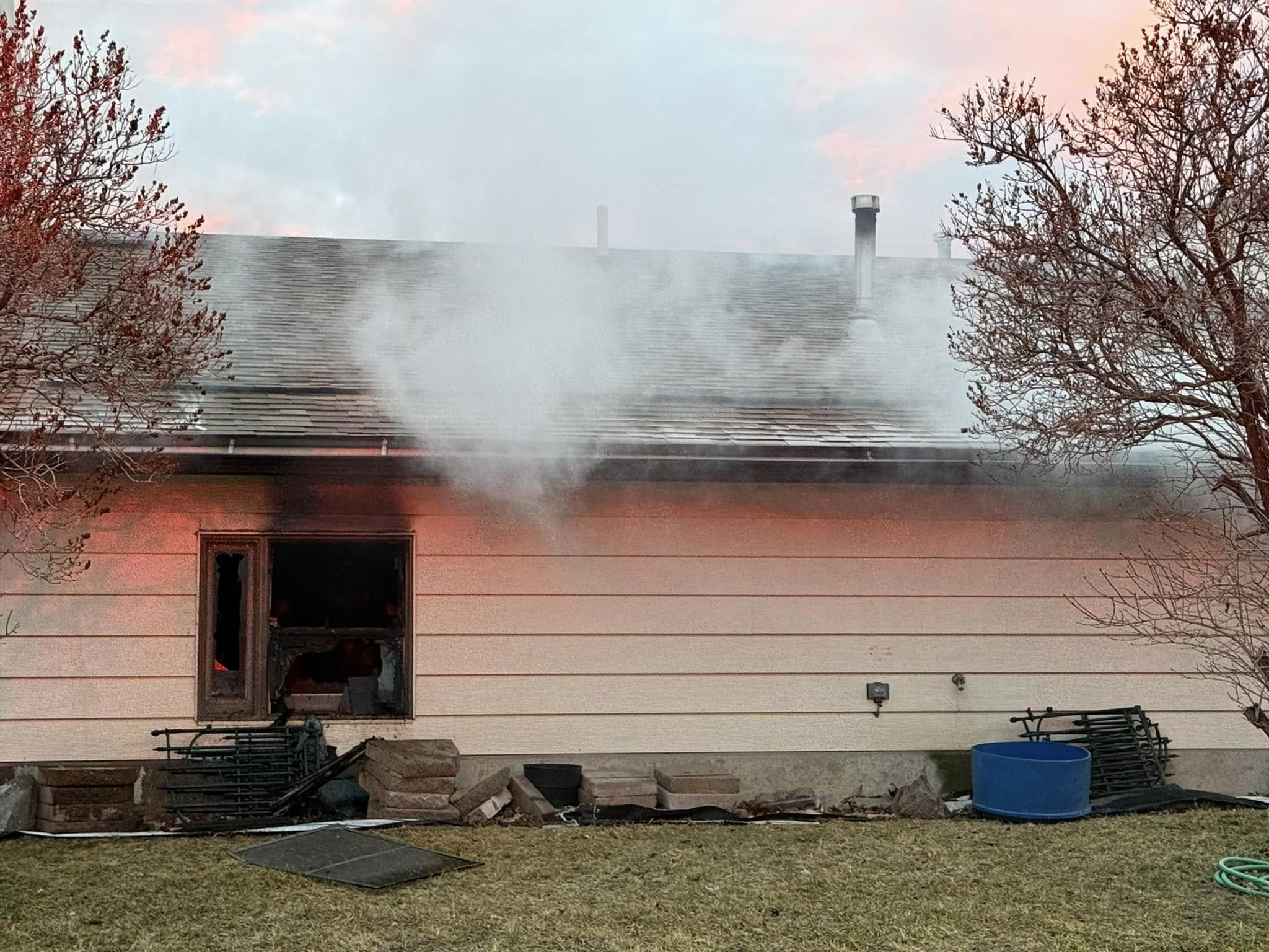 livingston ave fire 2.jpg