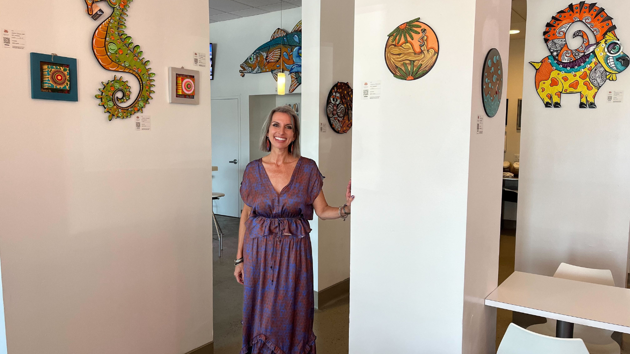 Tampa restaurant welcomes up and coming artist