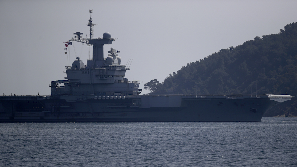 French investigate 900-plus virus cases on aircraft carrier